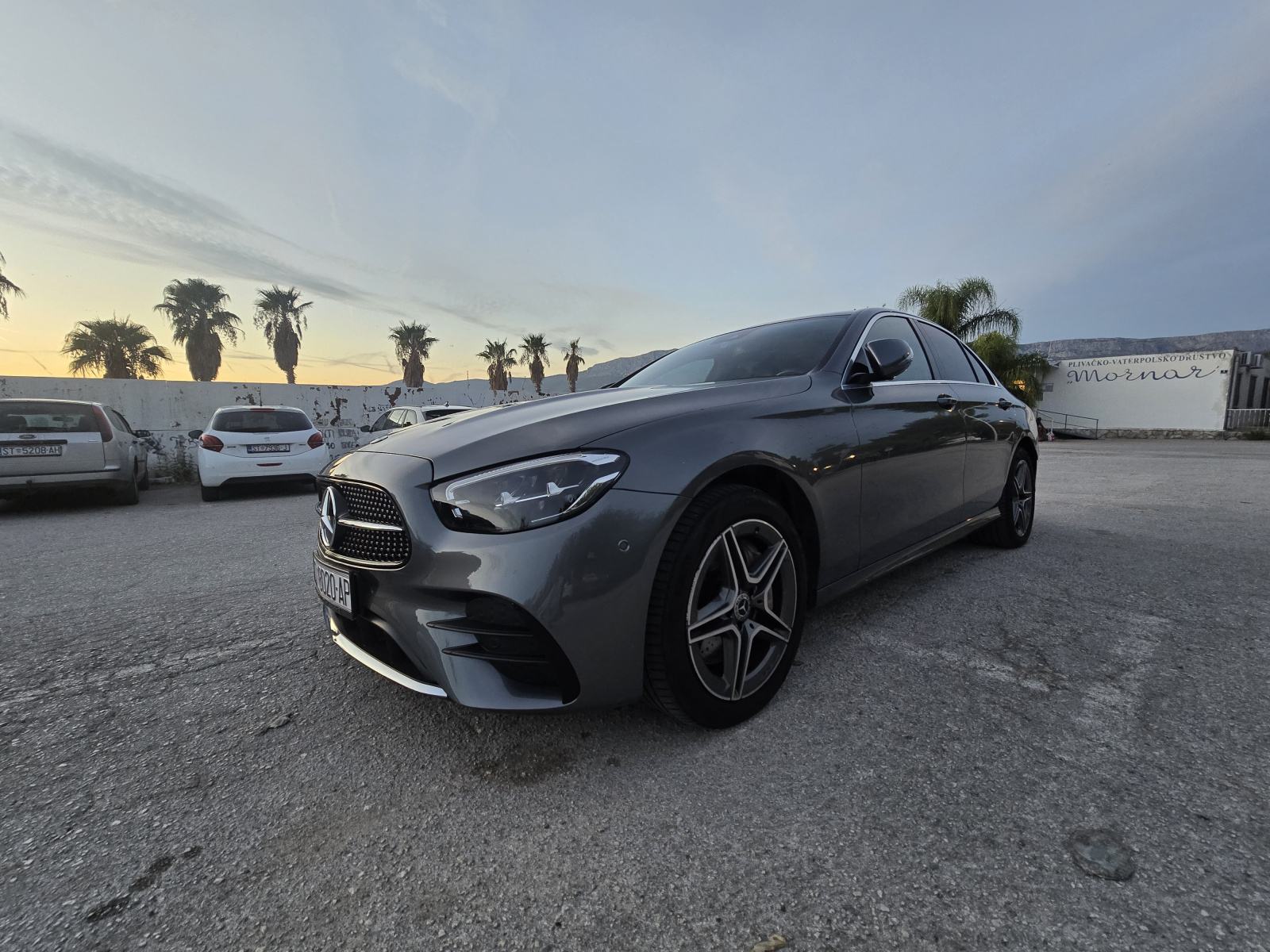 Mercedes-Benz E-klasa 300de AMG x 2, fotografija 1
