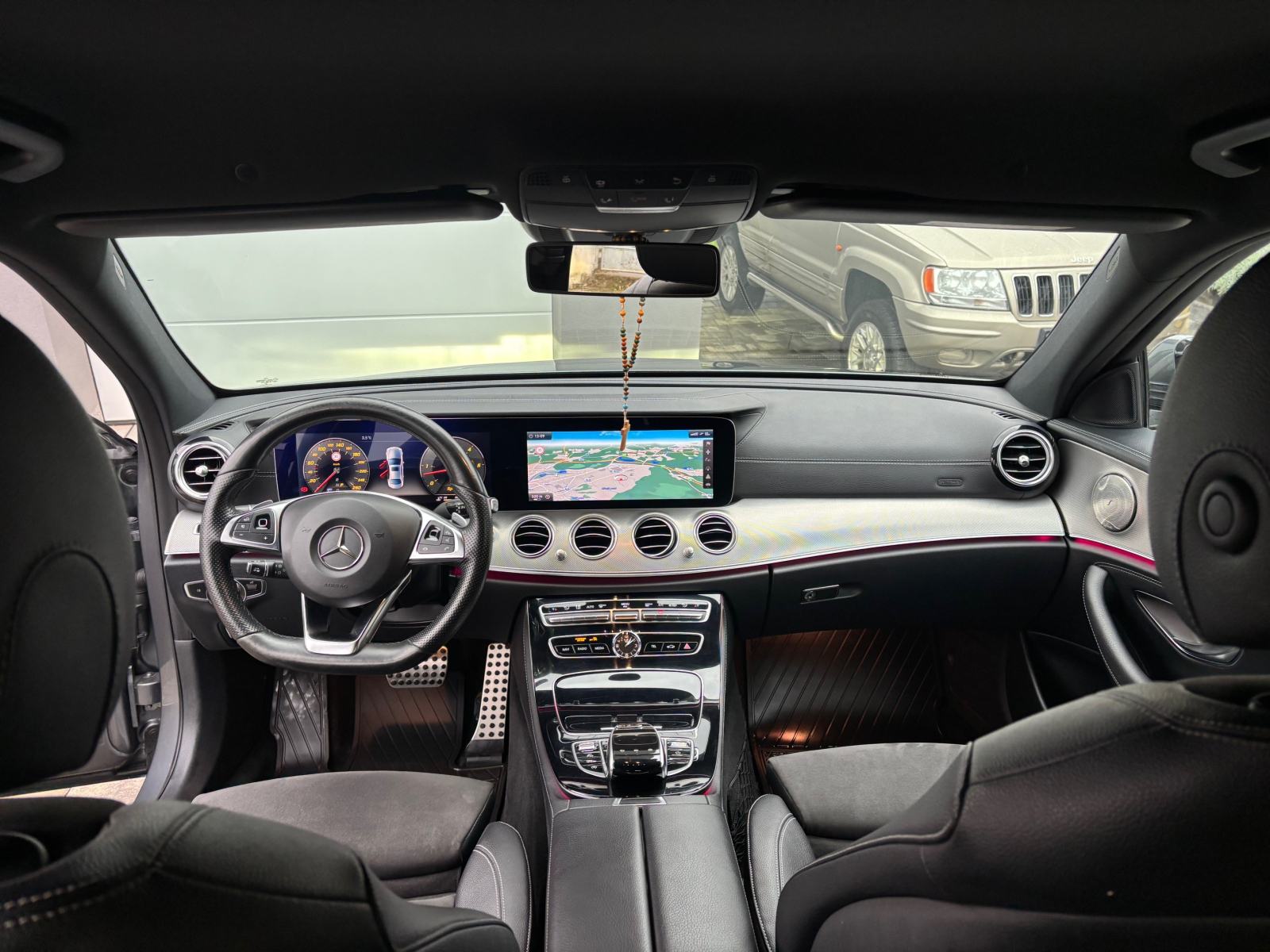 Mercedes-Benz E-klasa 350d AMG, fotografija 9