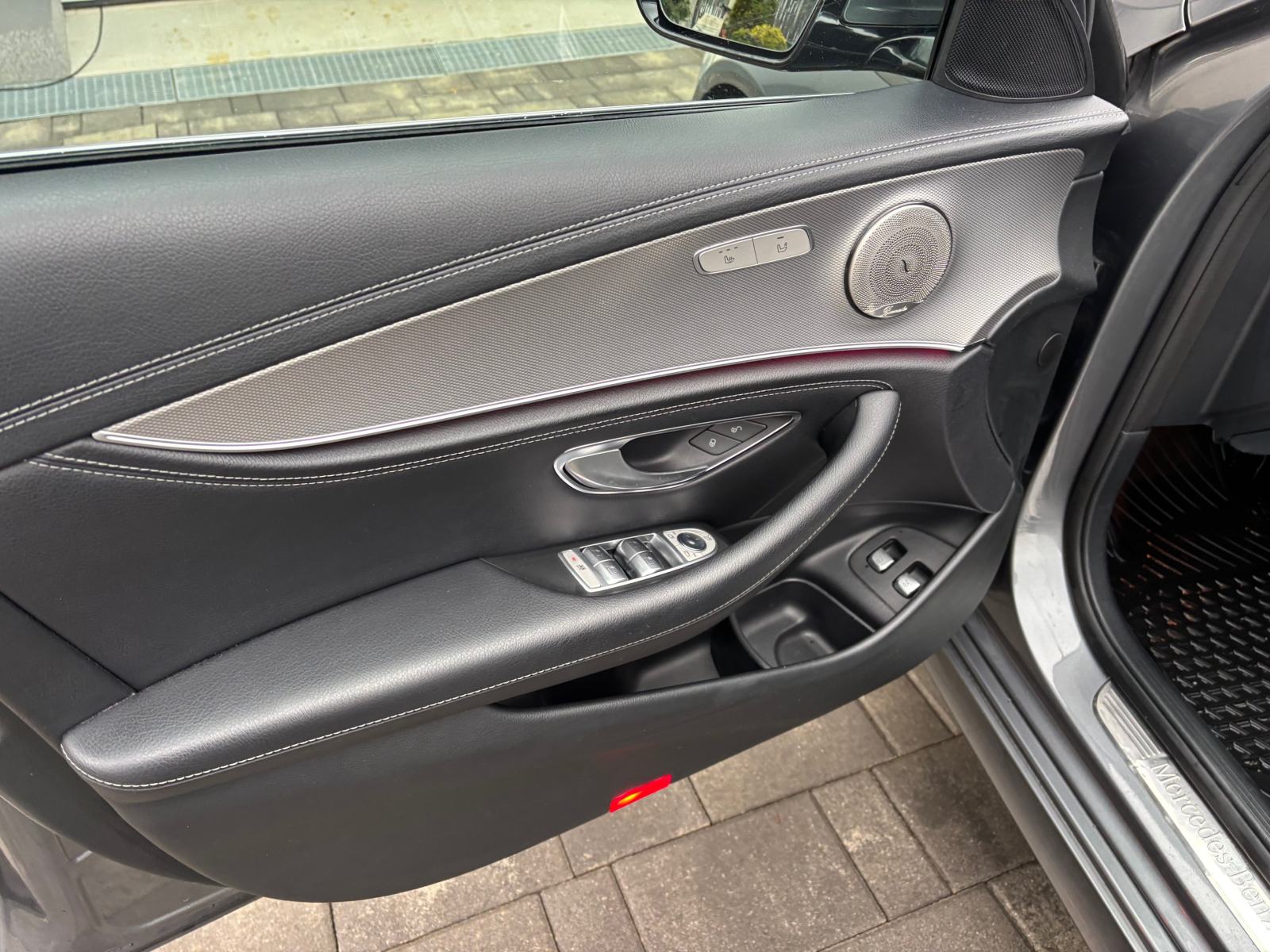 Mercedes-Benz E-klasa 350d AMG, fotografija 18