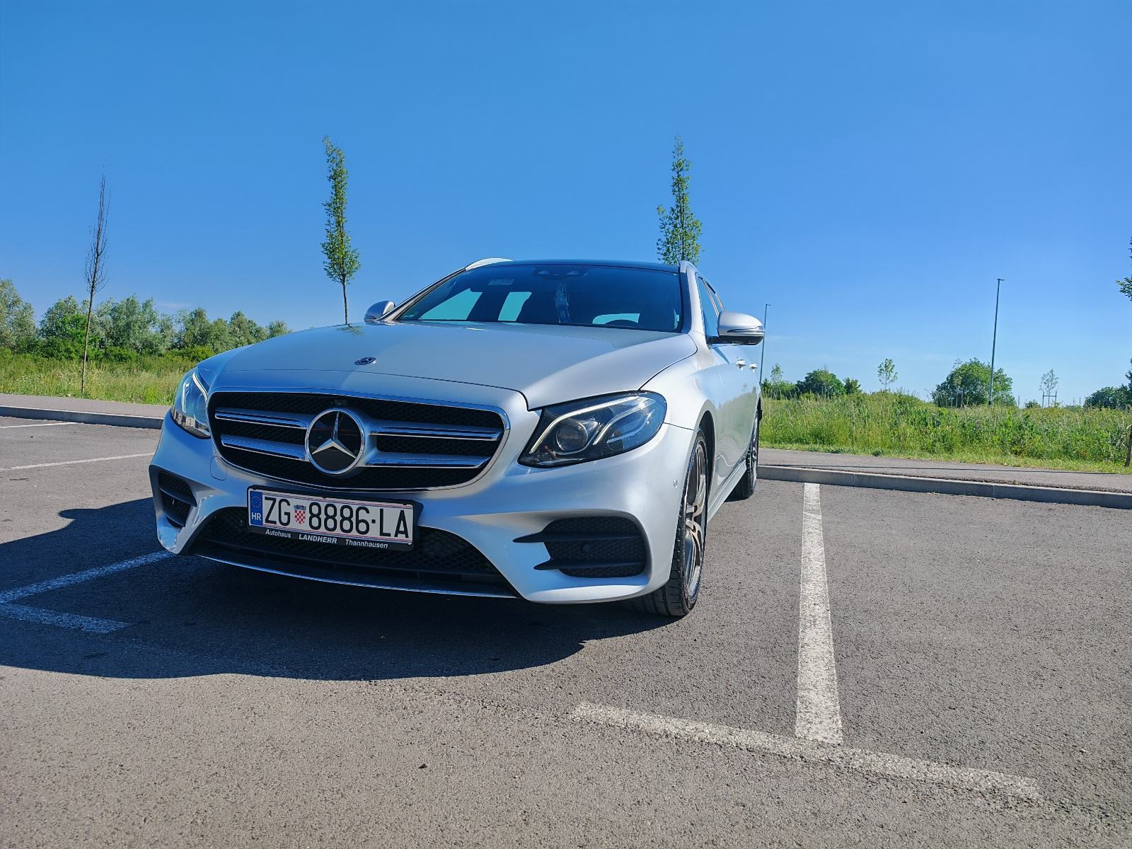 Mercedes-Benz E350d AMG W213 4MATIC – FULL OPREMA, pogled izvana - slika 1