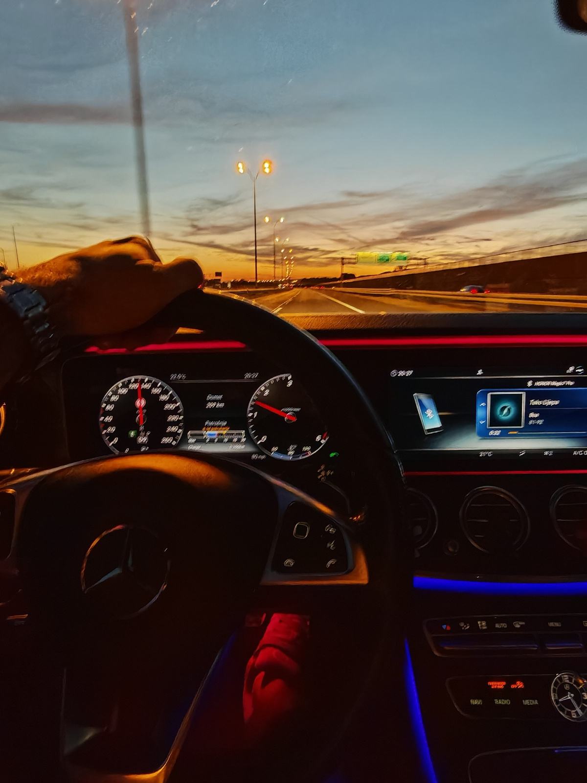 Mercedes-Benz E350d AMG W213 4MATIC – FULL OPREMA, fotografija 16
