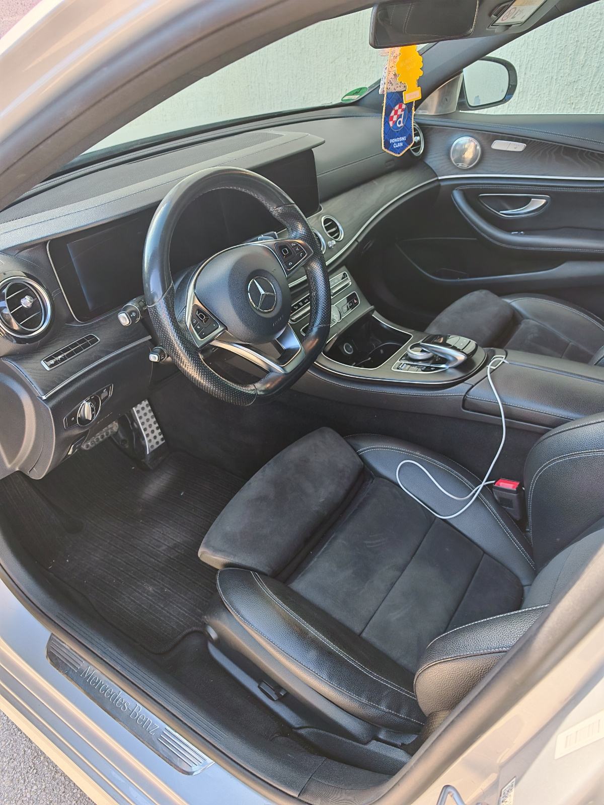 Mercedes-Benz E350d AMG W213 4MATIC – FULL OPREMA, fotografija 12