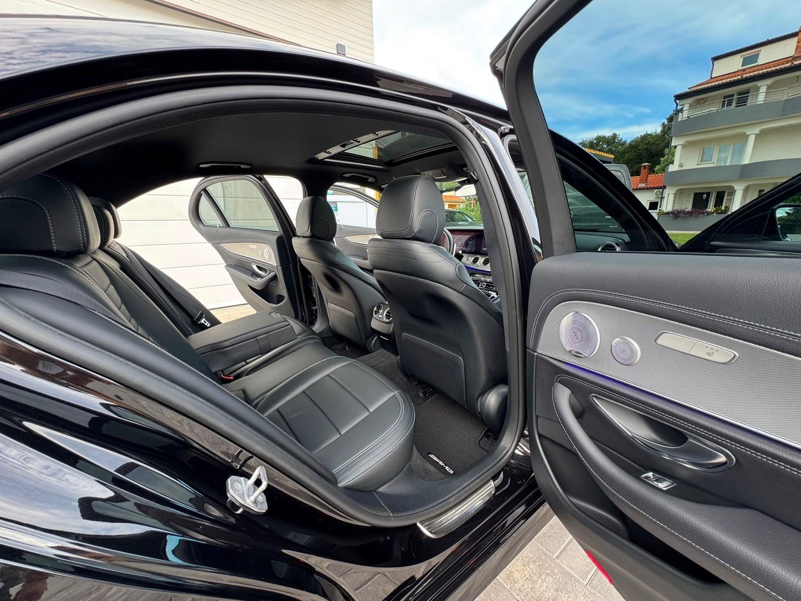E400 4MATIC V6 | 420 KS | BURMESTER | MULTIBEAM | PANO | 360° | AMG, fotografija 7