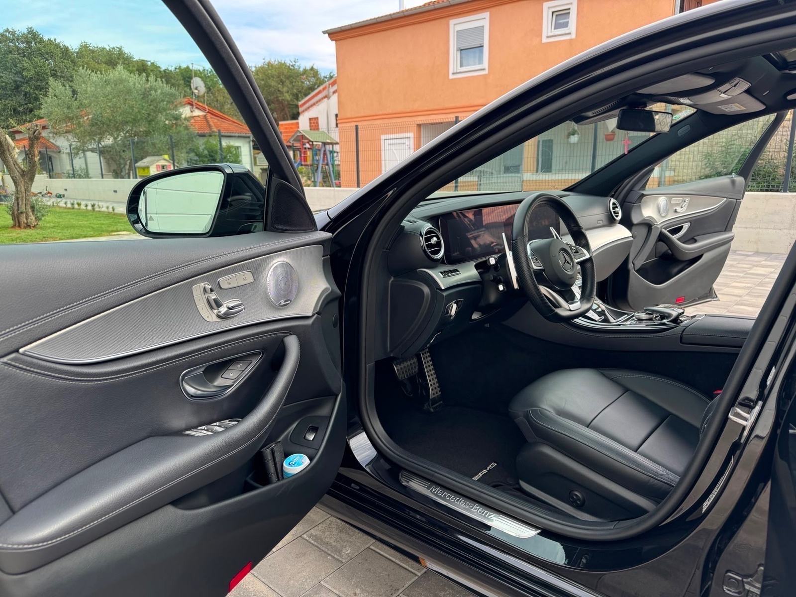 E400 4MATIC V6 | 420 KS | BURMESTER | MULTIBEAM | PANO | 360° | AMG, fotografija 11