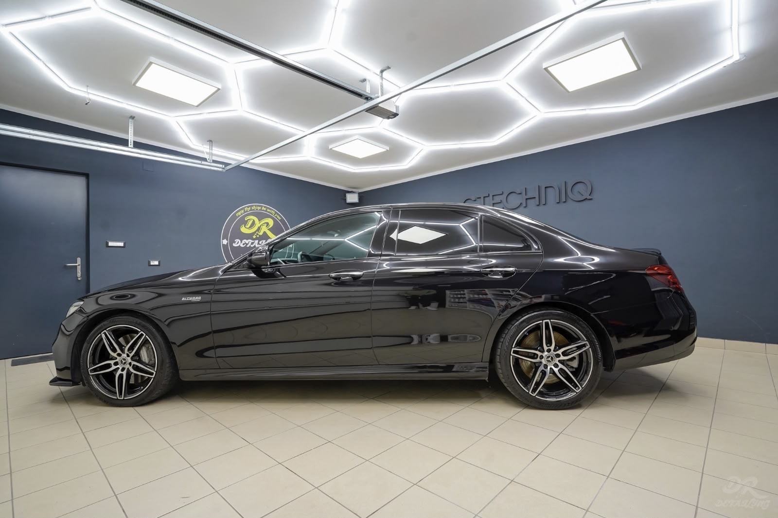E400 4MATIC V6 | 420 KS | BURMESTER | MULTIBEAM | PANO | 360° | AMG, fotografija 14