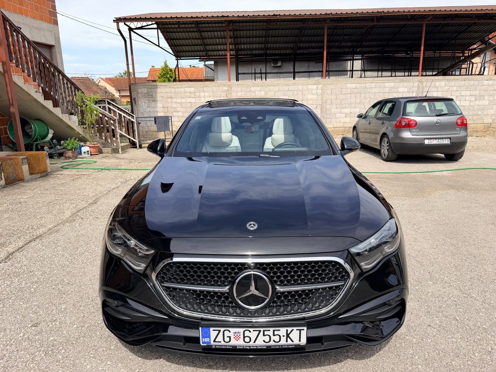 Mercedes-Benz E-klasa 400e plug in hybrid, AMG - PANORAMA, fotografija 2