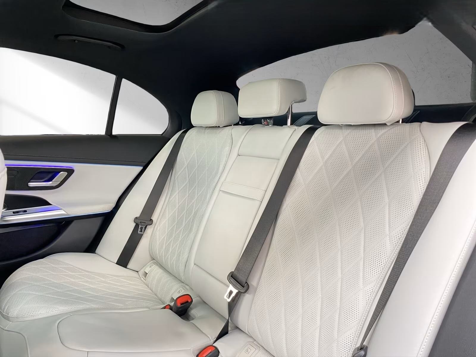 Mercedes-Benz E-klasa 450d 4M AMG, fotografija 16