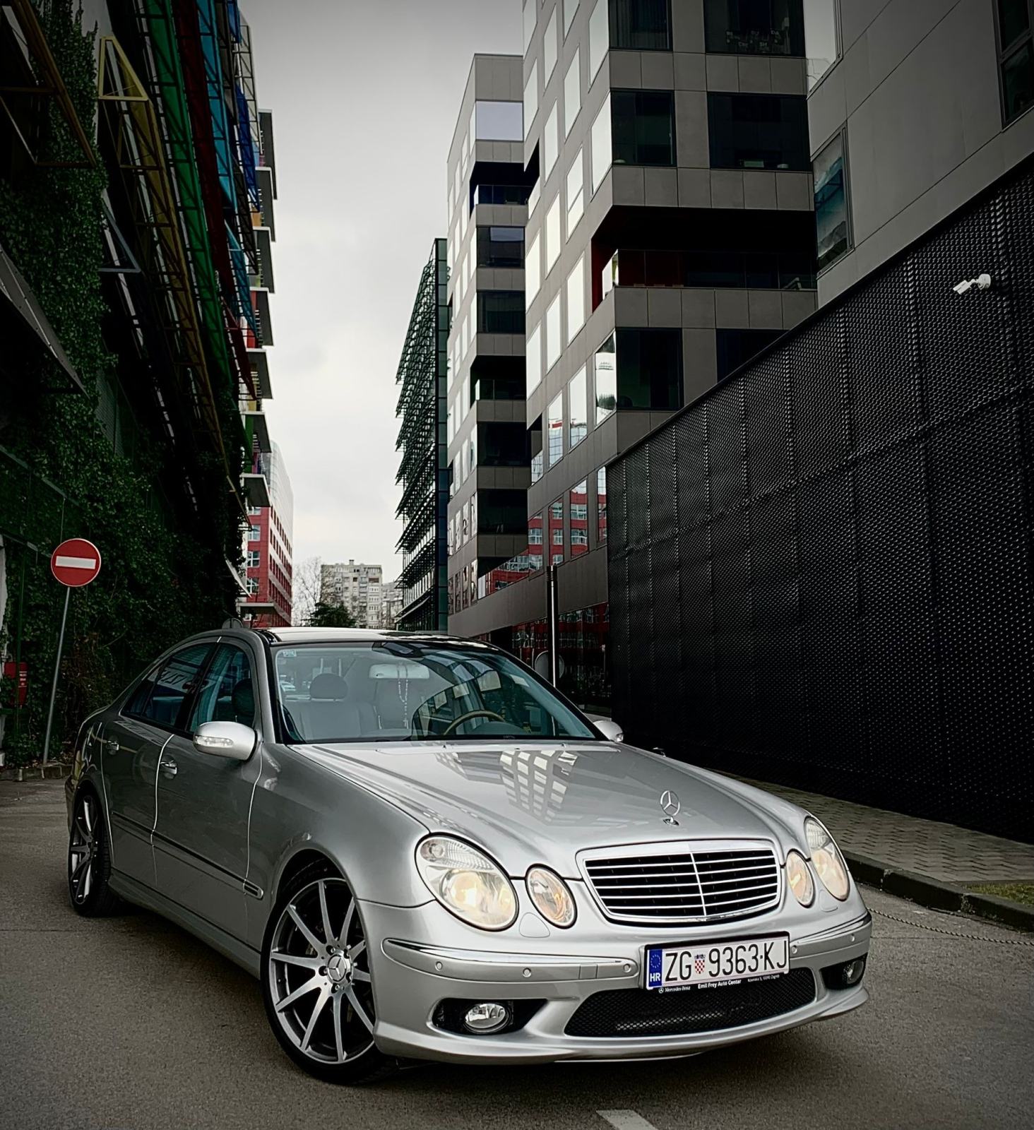 Mercedes-Benz E-klasa 500, fotografija 11