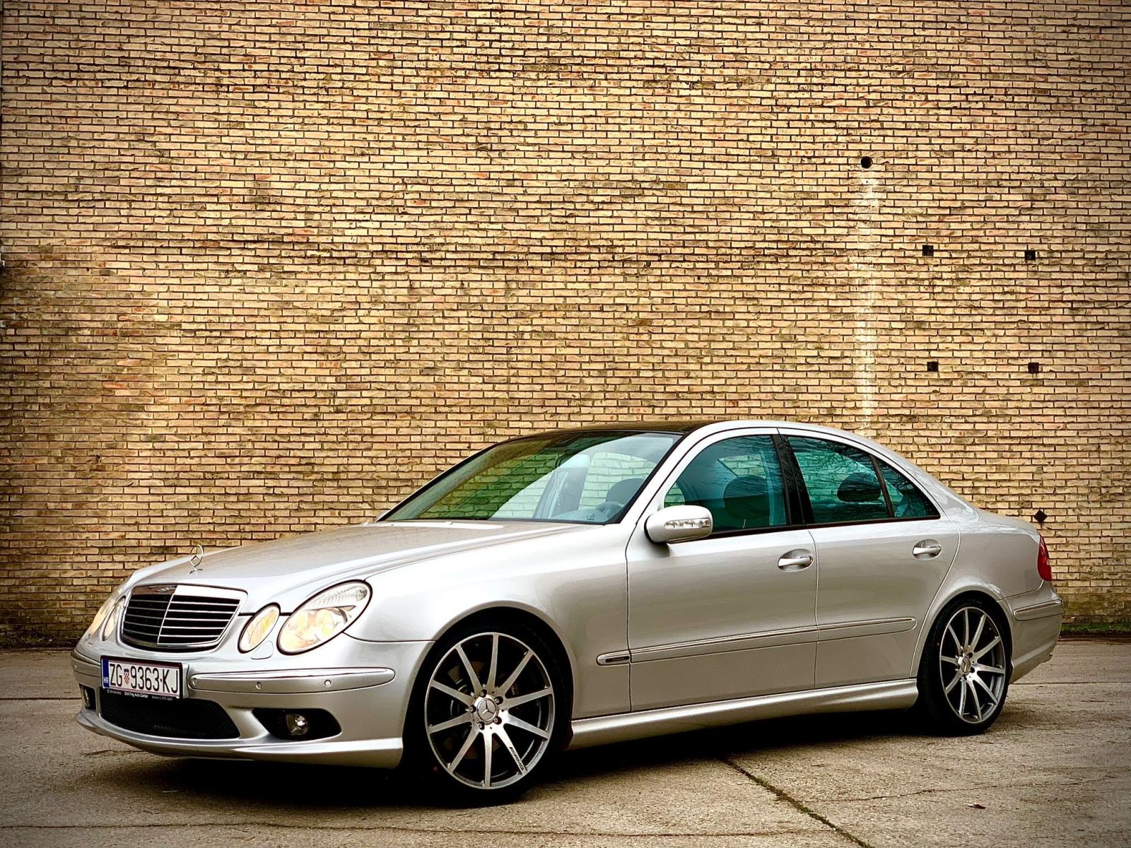Mercedes-Benz E-klasa 500, fotografija 17
