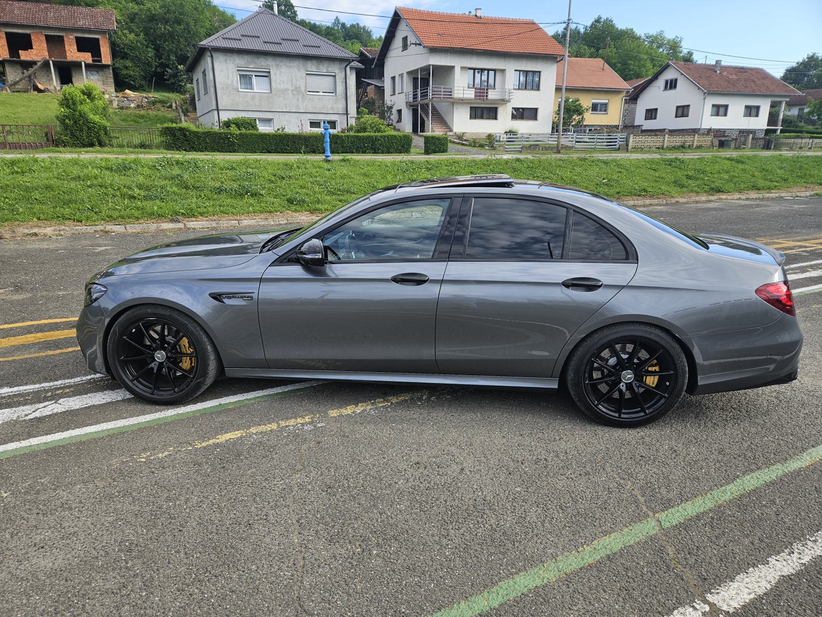 Mercedes-Benz E-klasa 63 AMG 4MATIC, fotografija 4