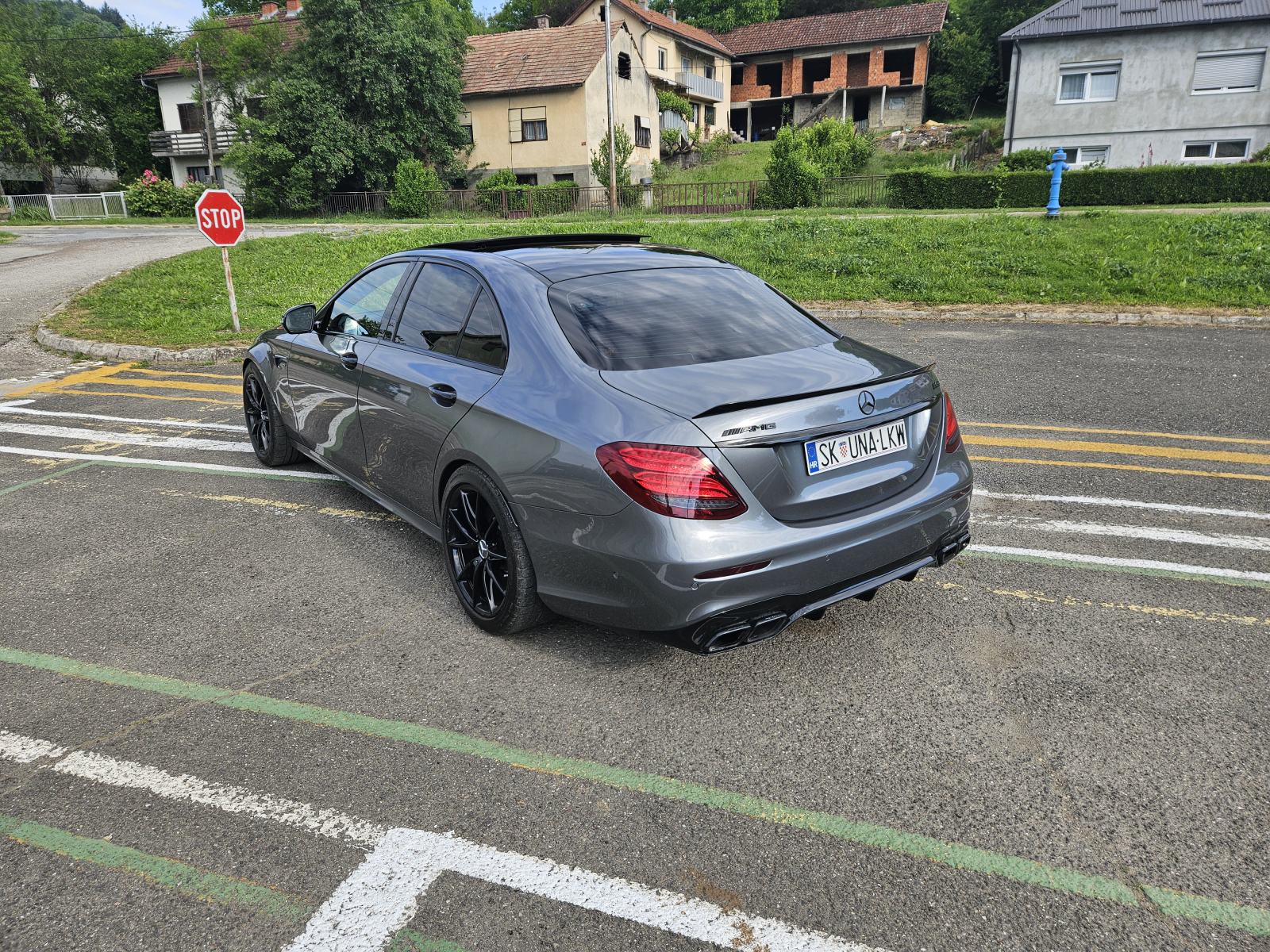 Mercedes-Benz E-klasa 63 AMG 4MATIC, fotografija 5