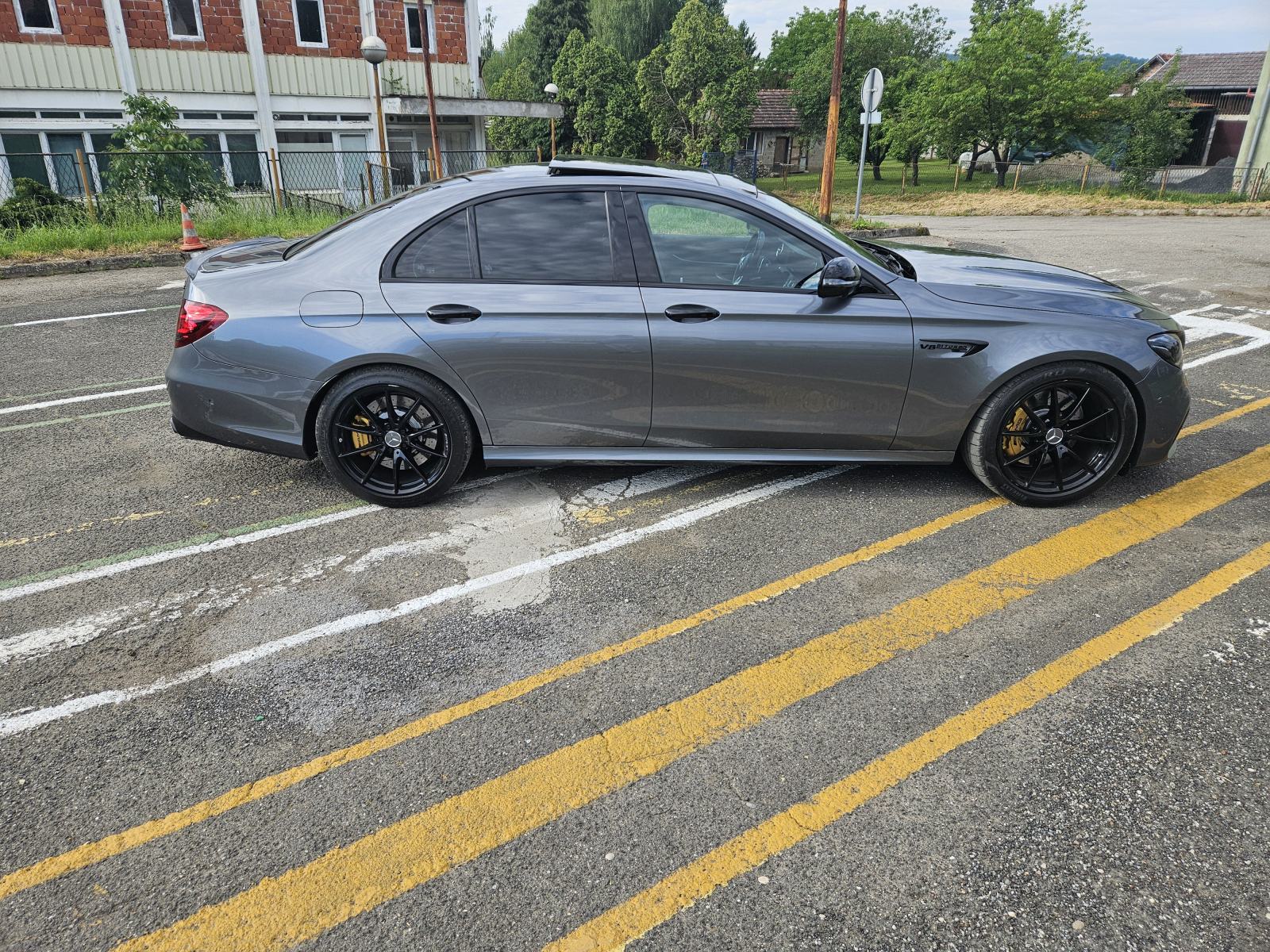 Mercedes-Benz E-klasa 63 AMG 4MATIC, fotografija 8