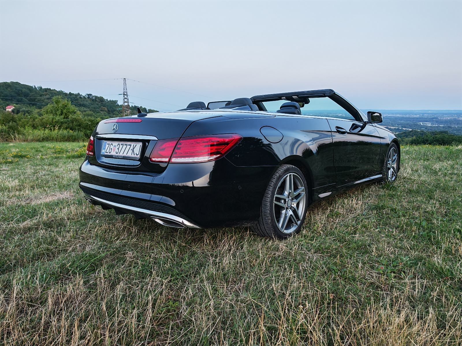 Mercedes-Benz E-klasa Cabrio 220 AMG automatik, fotografija 4