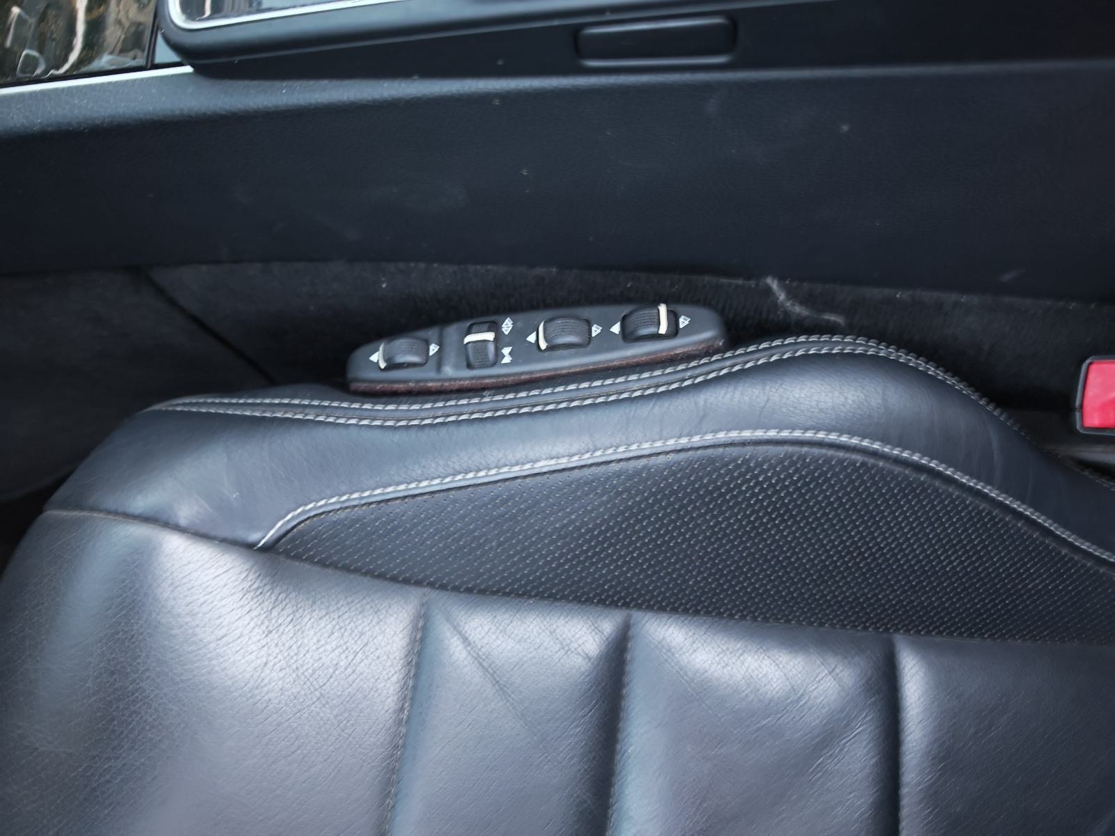 Mercedes-Benz E-klasa Cabrio 220 AMG automatik, fotografija 10