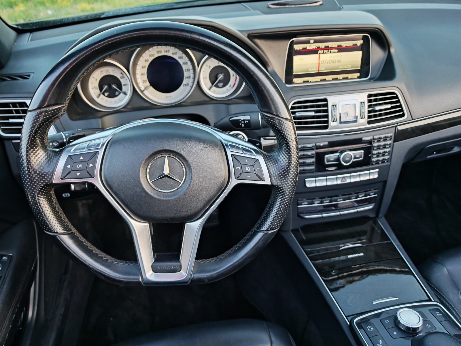 Mercedes-Benz E-klasa Cabrio 220 AMG automatik, fotografija 9