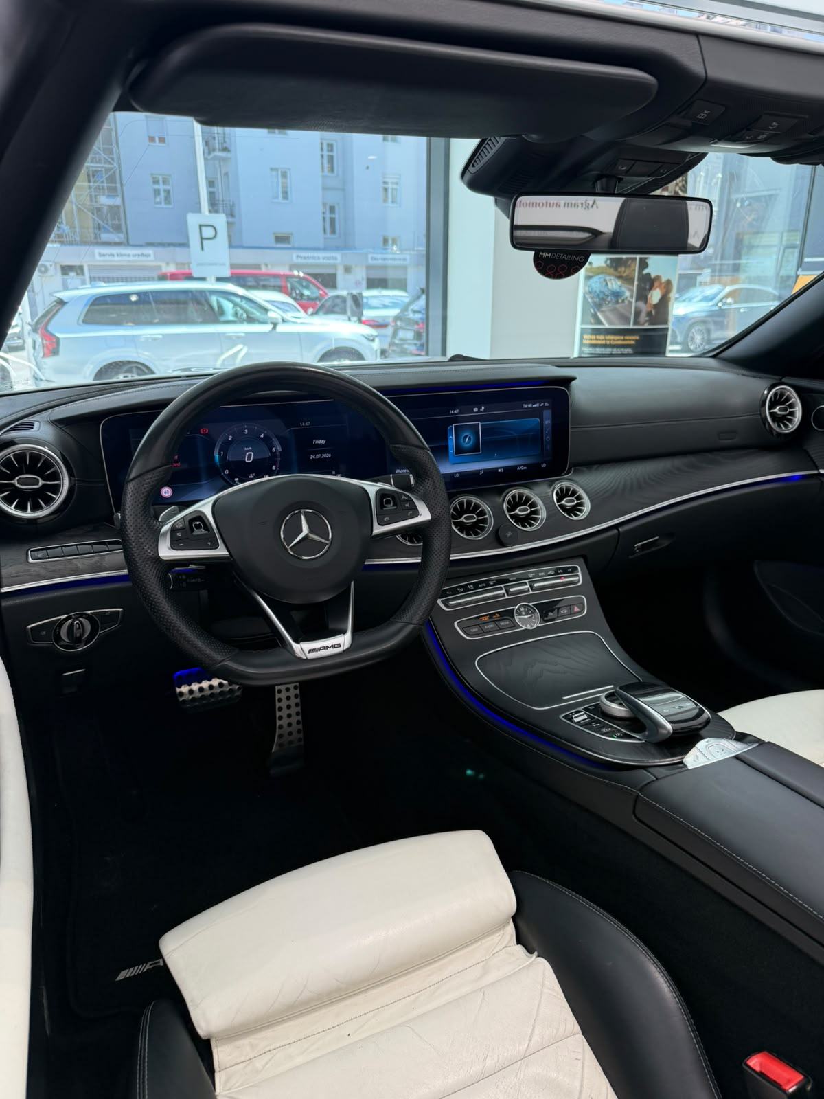 Mercedes-Benz E-klasa Cabrio 220 AMG LINE, fotografija 9