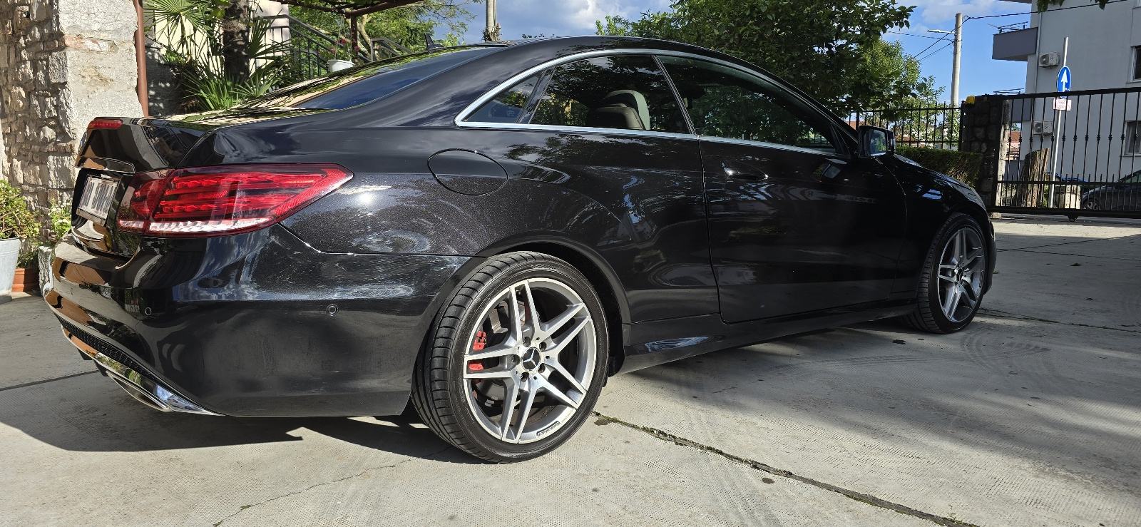 Mercedes E220 CDI 9G Coupe, fotografija 3