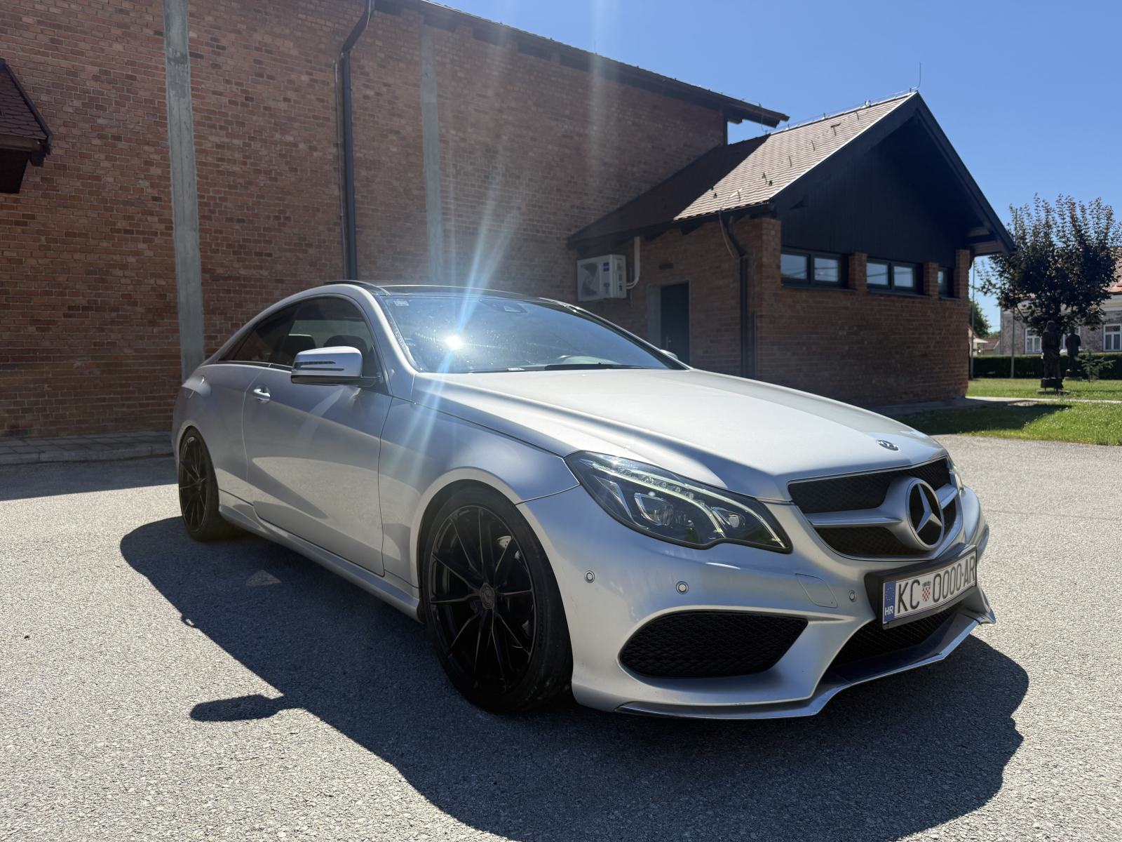 Mercedes-Benz E-klasa Coupe 220 CDI AMG PANO REG 7/27, fotografija 7