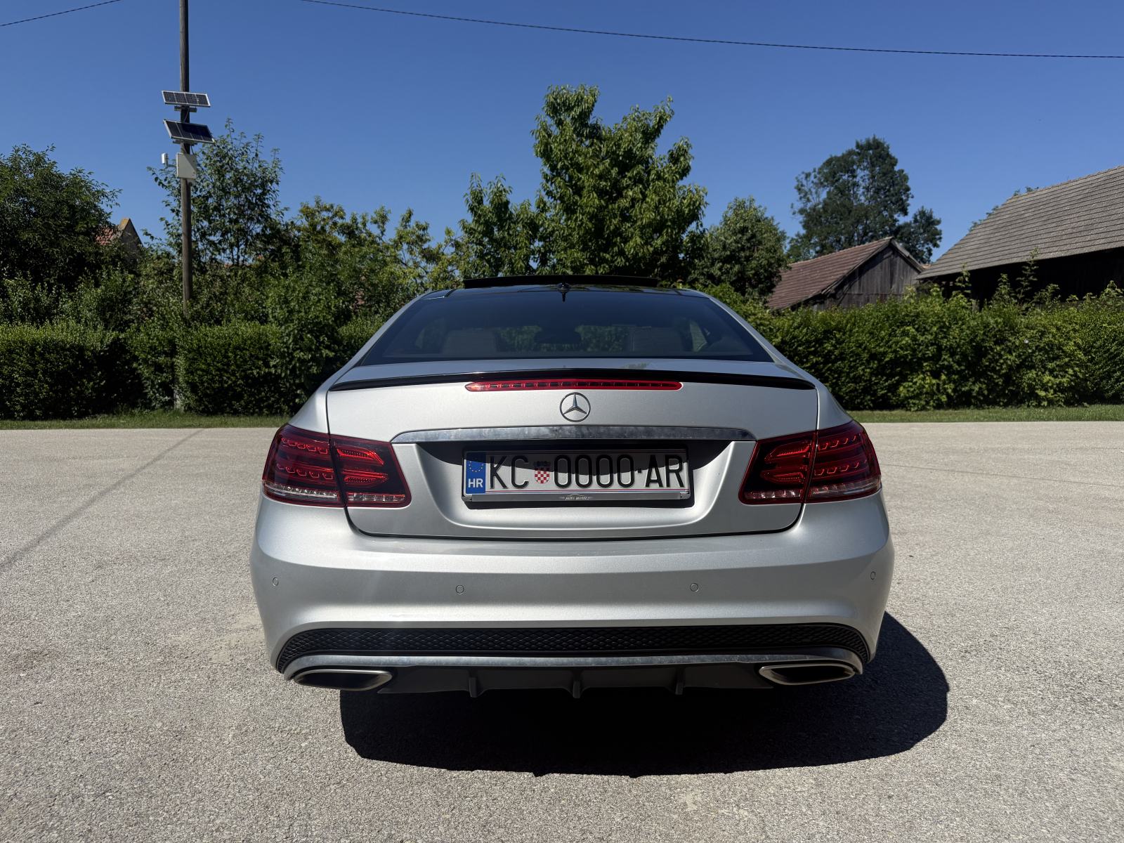 Mercedes-Benz E-klasa Coupe 220 CDI AMG PANO REG 7/27, fotografija 4