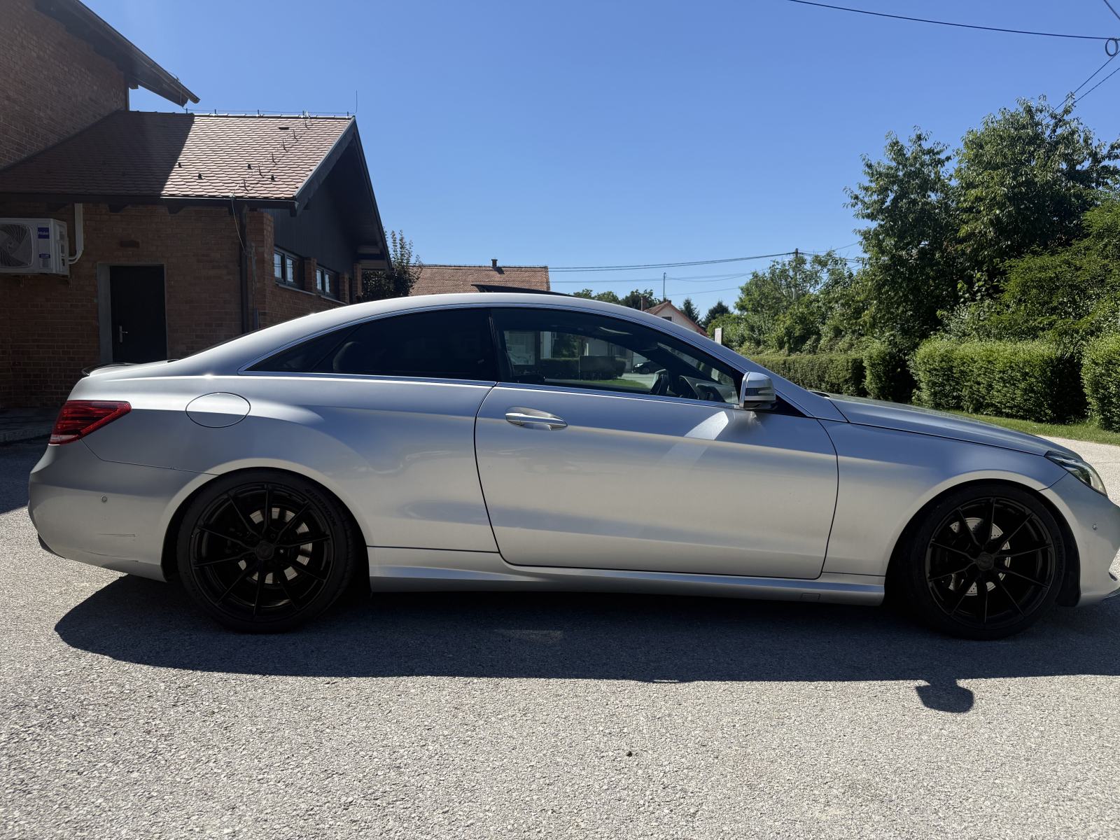 Mercedes-Benz E-klasa Coupe 220 CDI AMG PANO REG 7/27, fotografija 6