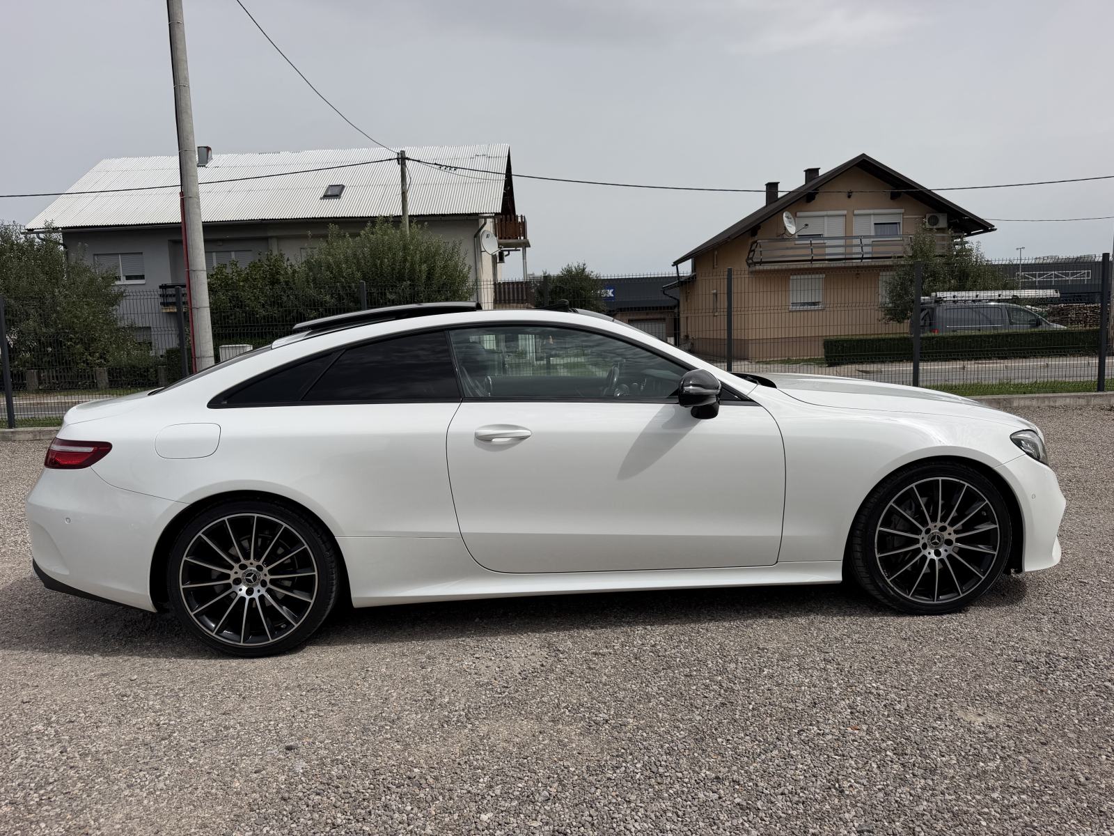 Mercedes-Benz E-klasa Coupe 220d AMG -PANORAMA - BURMESTER - GARANCIJA, fotografija 7