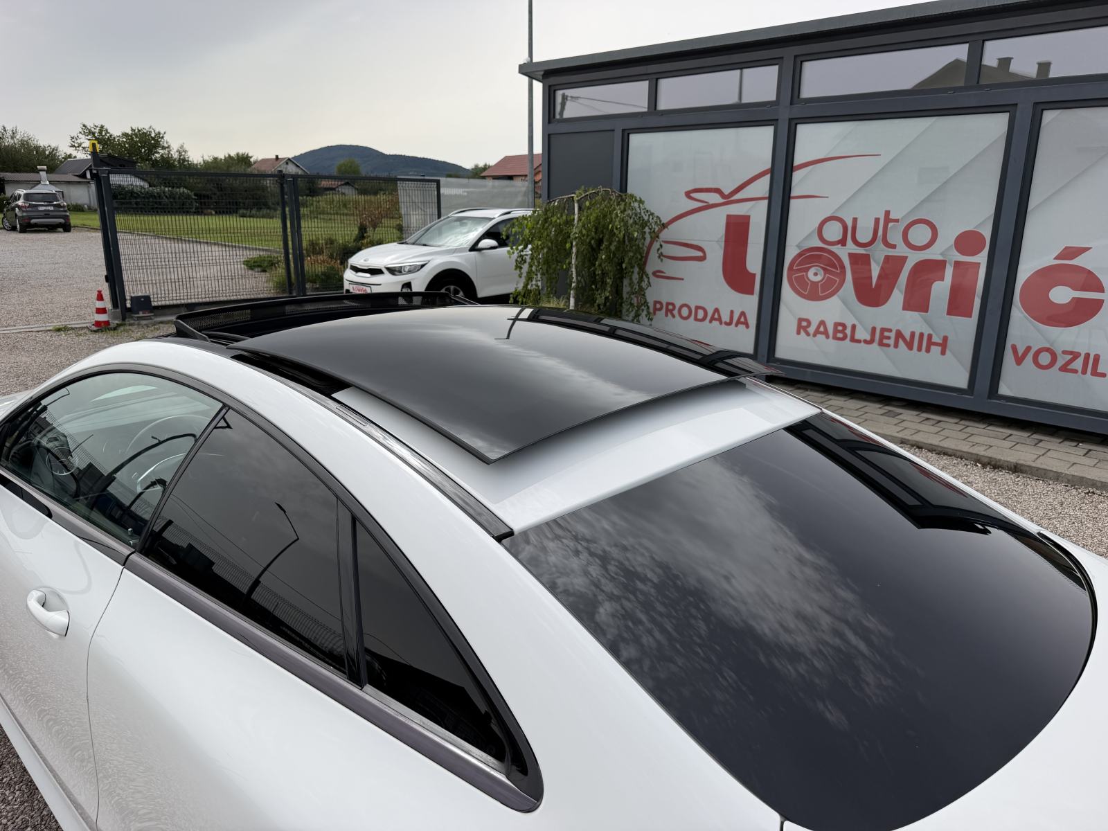 Mercedes-Benz E-klasa Coupe 220d AMG -PANORAMA - BURMESTER - GARANCIJA, fotografija 8
