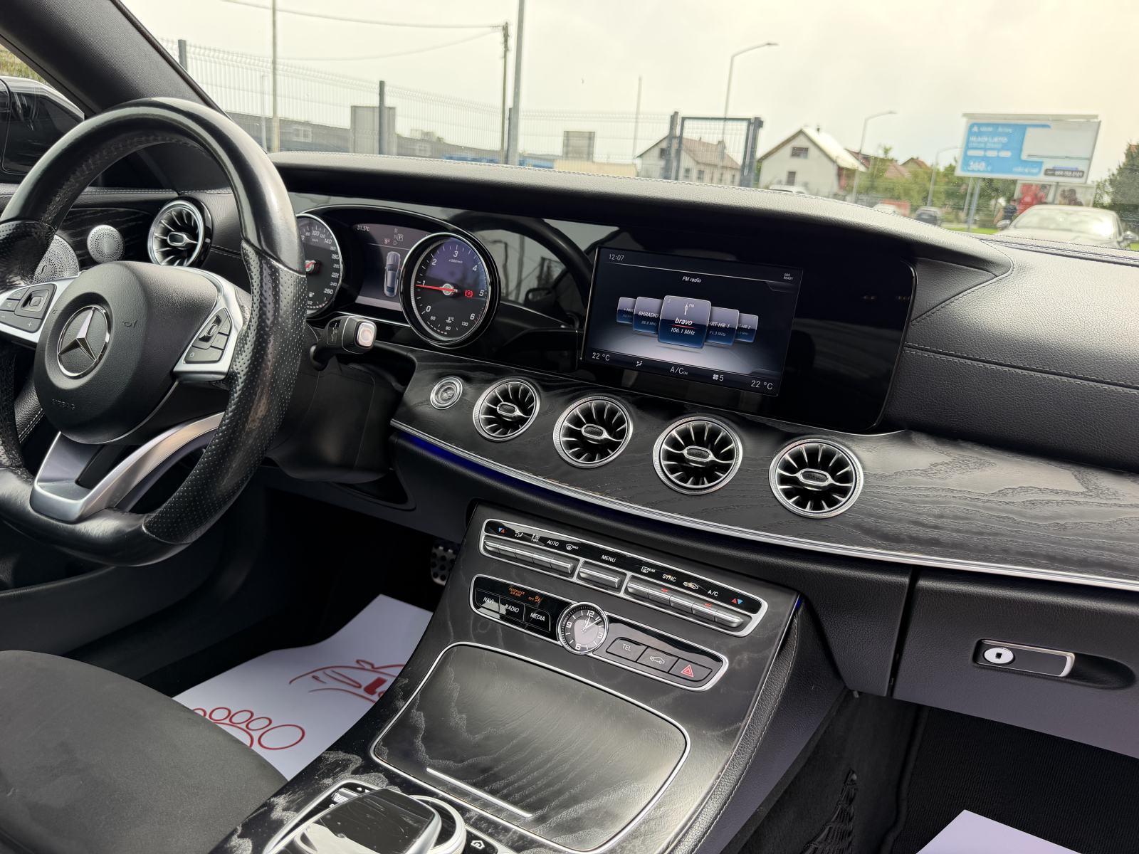 Mercedes-Benz E-klasa Coupe 220d AMG -PANORAMA - BURMESTER - GARANCIJA, fotografija 20