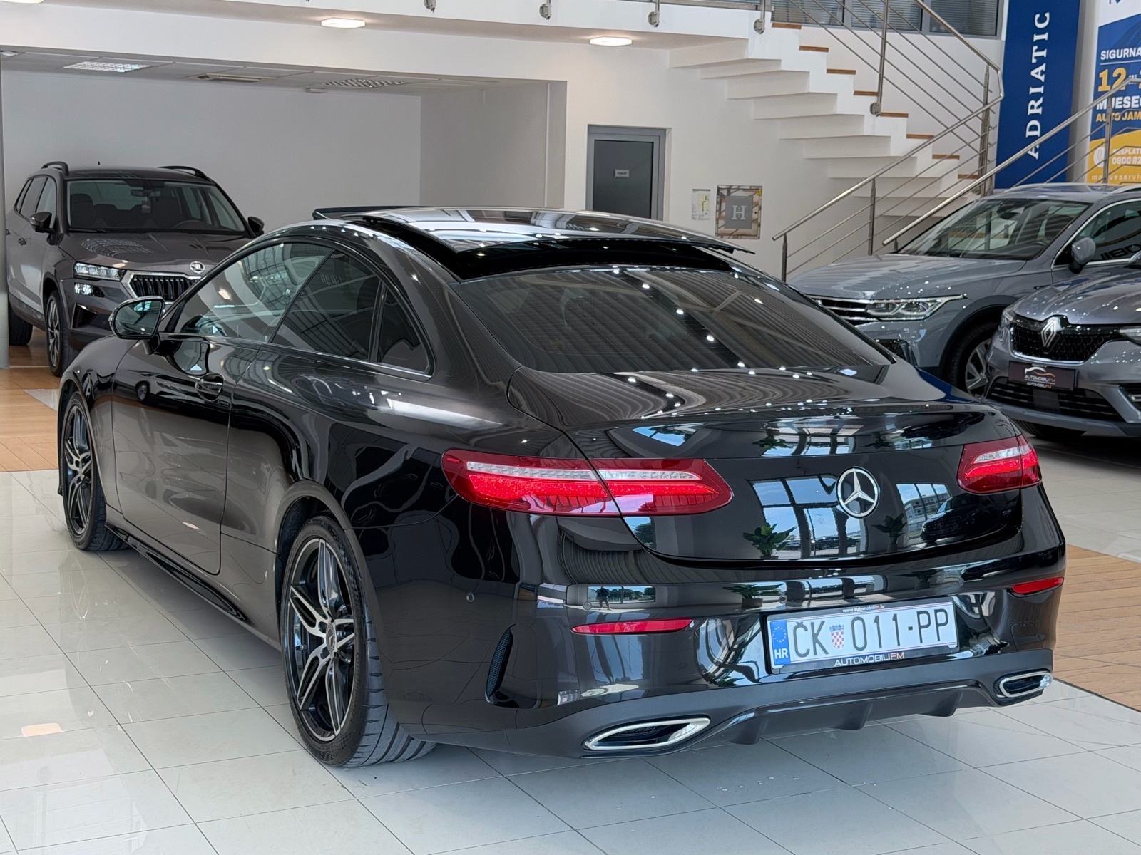 Mercedes-Benz E 220d Coupe | AMG | MULTIBEAM | BURMESTER | KAMERA |, fotografija 6