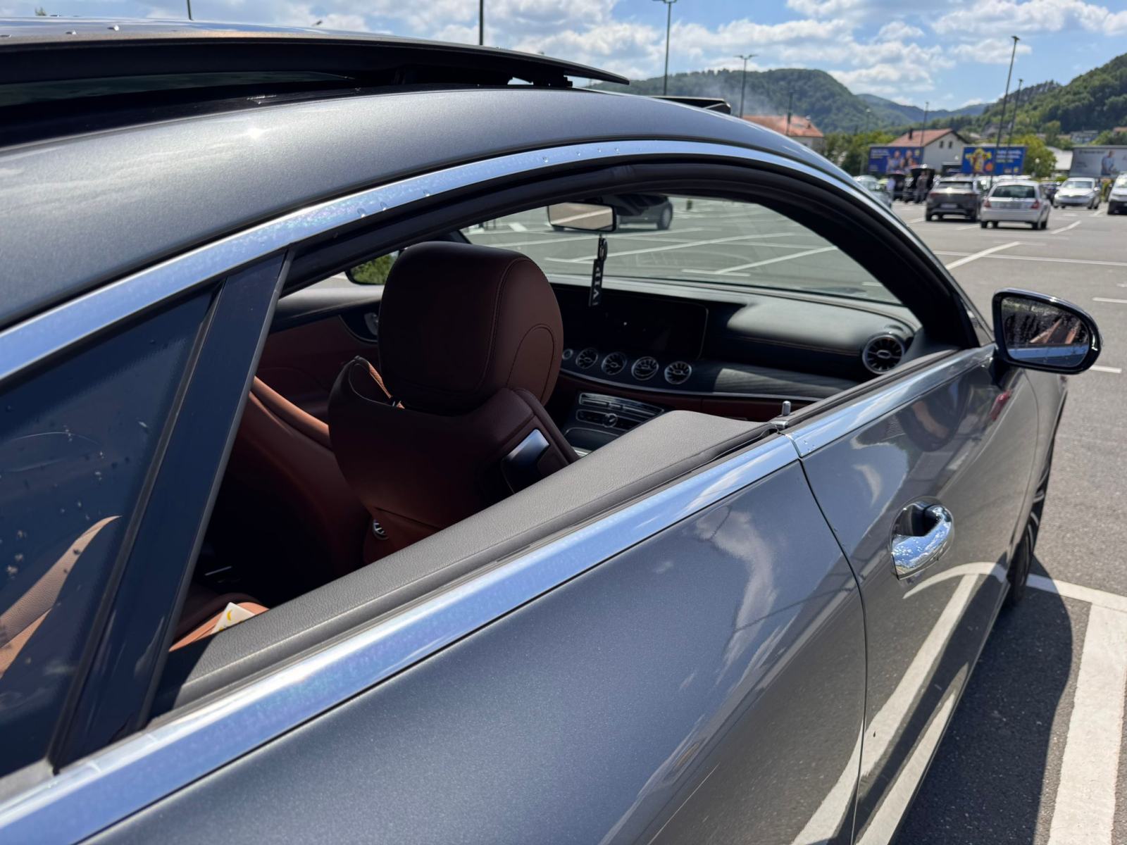 Mercedes-Benz E-klasa Coupe 220d 2019 servisna knjiga, panorama, fotografija 6