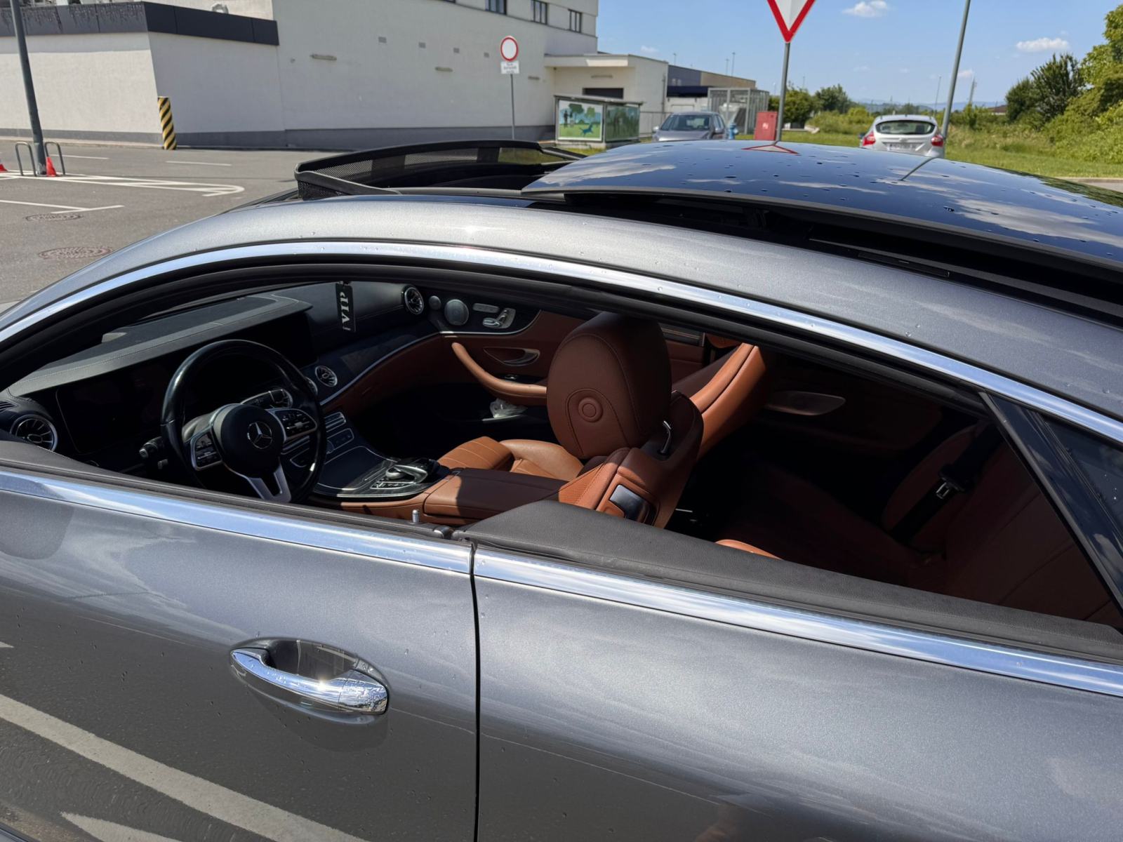 Mercedes-Benz E-klasa Coupe 220d 2019 servisna knjiga, panorama, fotografija 17