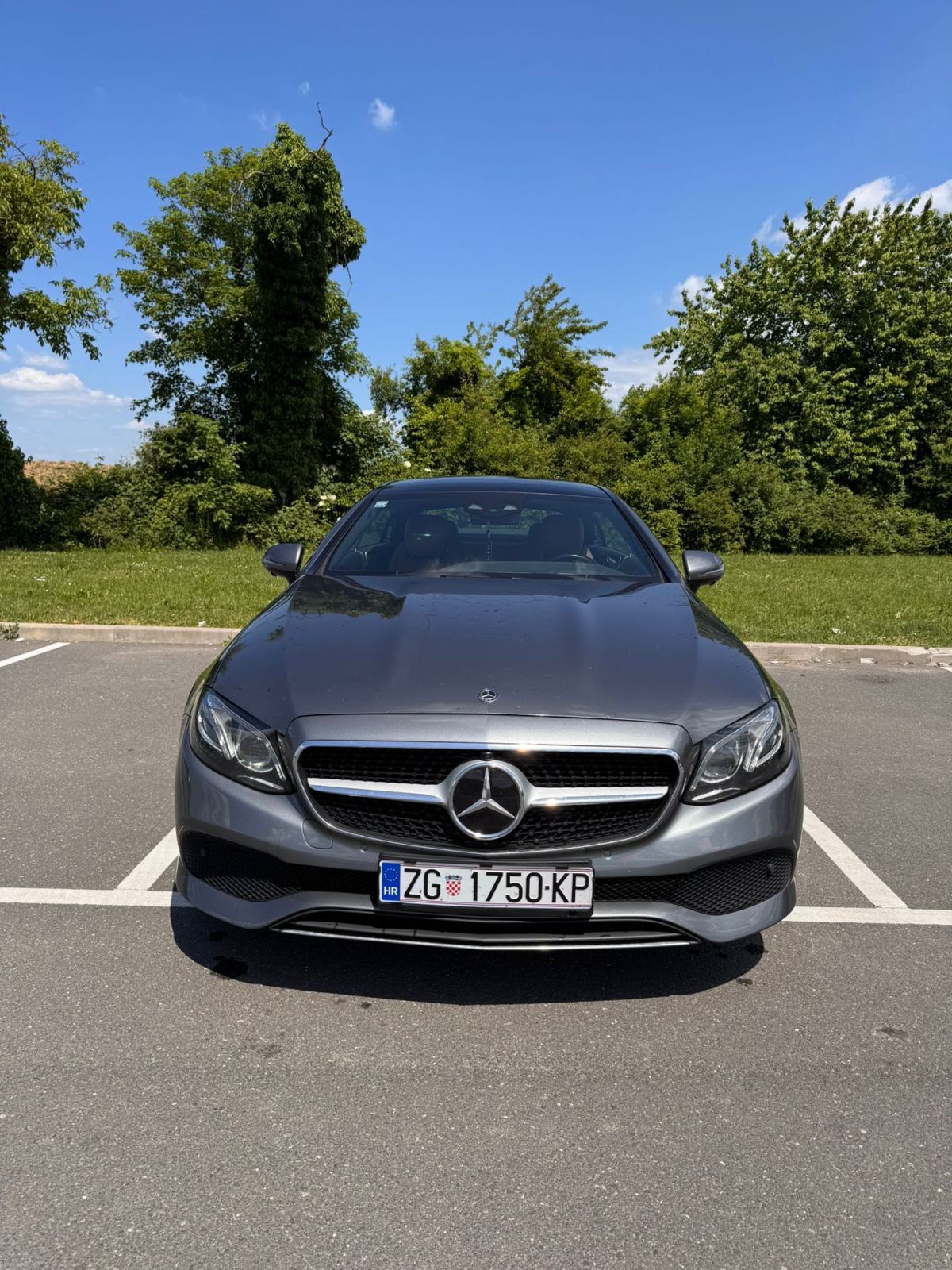 Mercedes-Benz E-klasa Coupe 220d 2019 servisna knjiga, panorama, fotografija 11