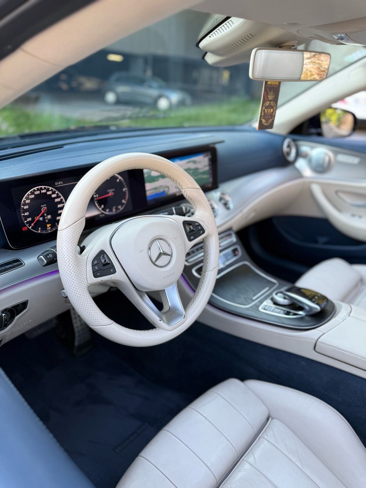 Mercedes-Benz E-klasa Coupe 220d F1 Amg Panorama,Burmester,Nappa,19”, fotografija 10