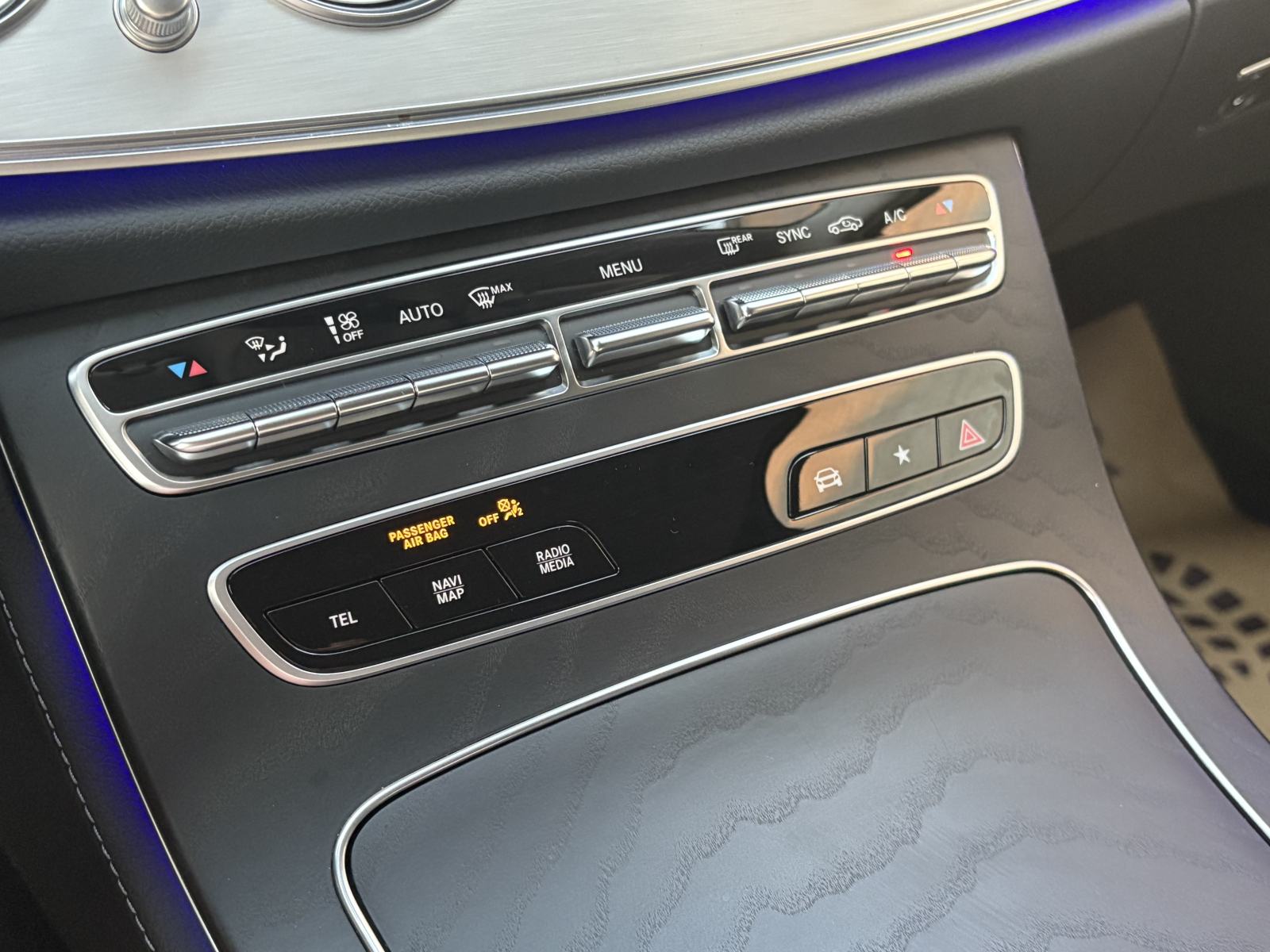 Mercedes-Benz E-klasa E220d aut. - MOGUĆNOST KUPOVINE PUTEM LEASINGA, fotografija 15