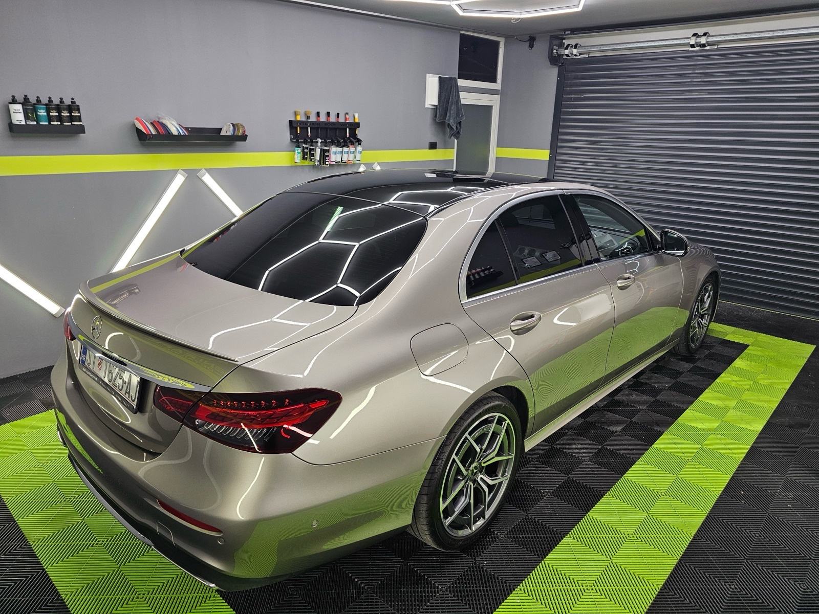 Mercedes-Benz E220D AMG Panorama, fotografija 4