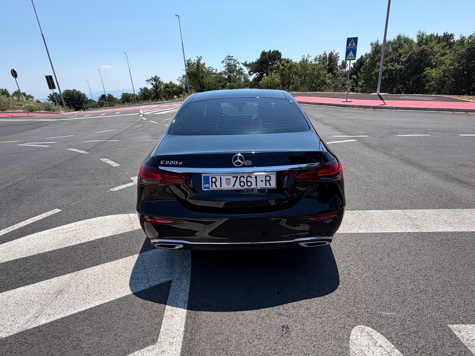 Mercedes-Benz E-klasa E 220 automatik 9G, fotografija 5