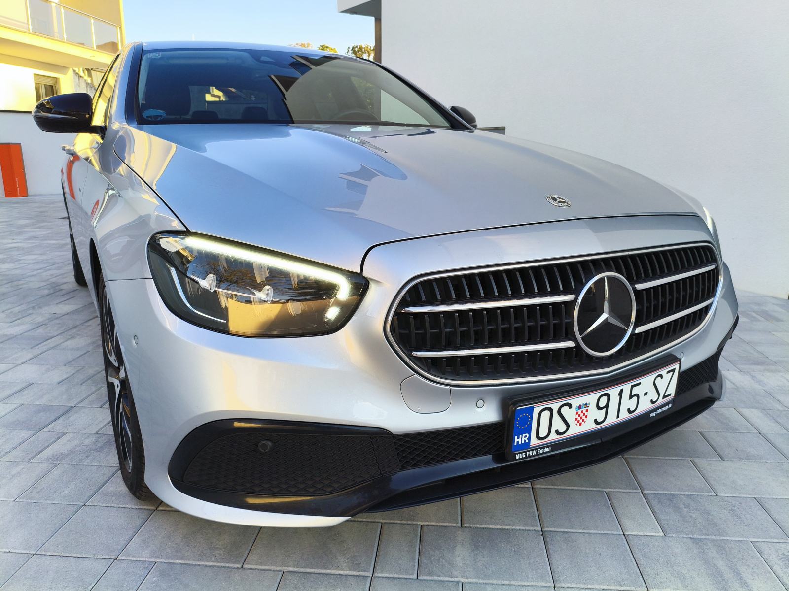 Mercedes-Benz E-klasa E 220 KAO NOVO, fotografija 6