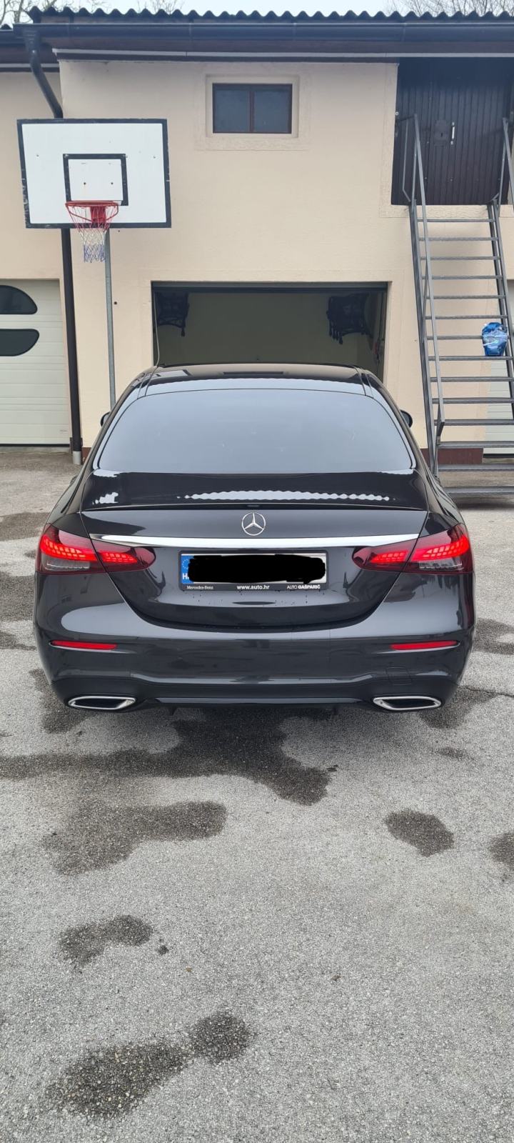 Mercedes-Benz E-klasa E 220 AMG Night paket, fotografija 2