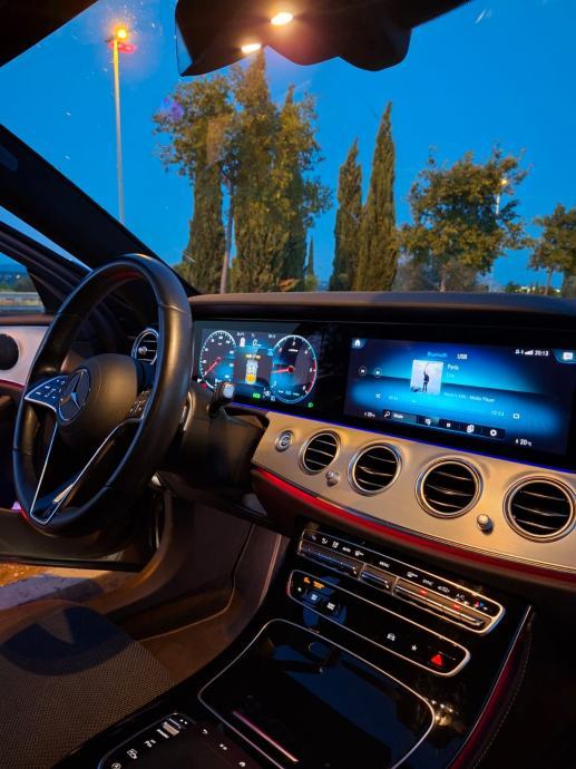 Mercedes-Benz E-klasa E 220, fotografija 4