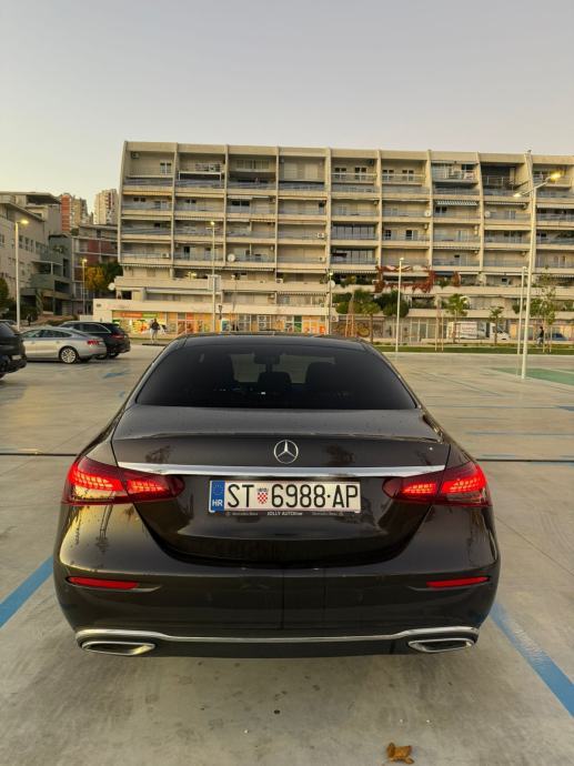 Mercedes-Benz E-klasa E 220, fotografija 8