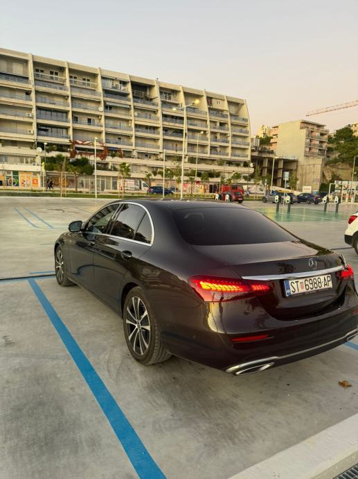 Mercedes-Benz E-klasa E 220, fotografija 10