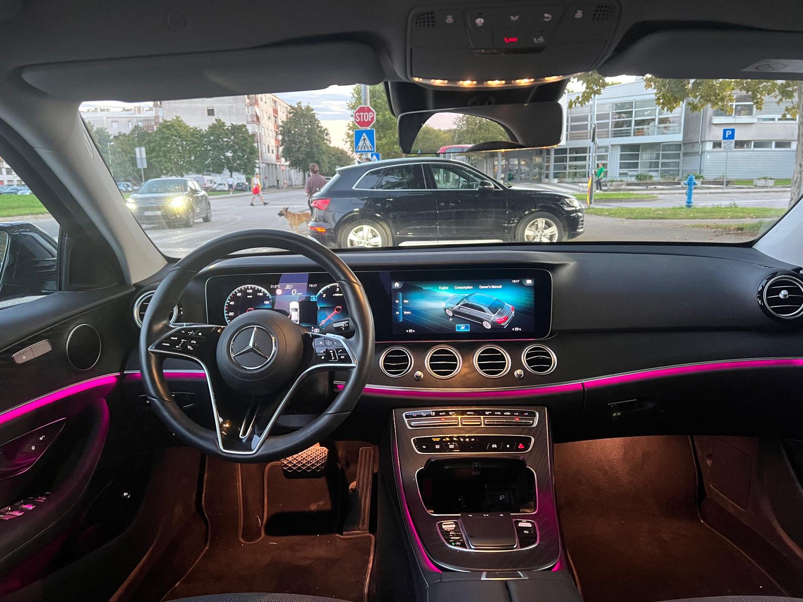 Mercedes-Benz E-klasa E 220d 2022. Godina Avantgarde, fotografija 15