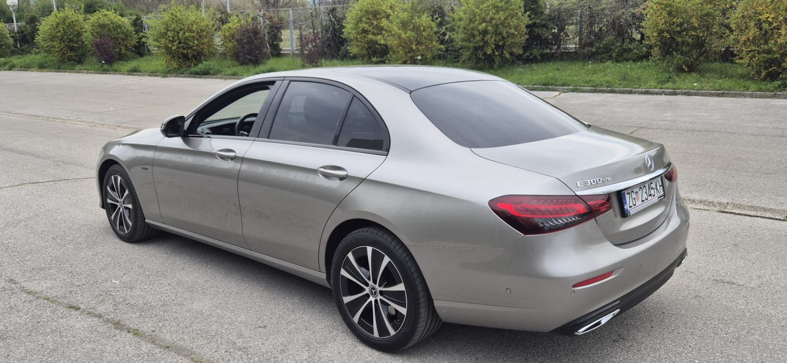 Mercedes e300de 2021*Night paket*Multibeam*Panorama*2 god garancija, fotografija 4