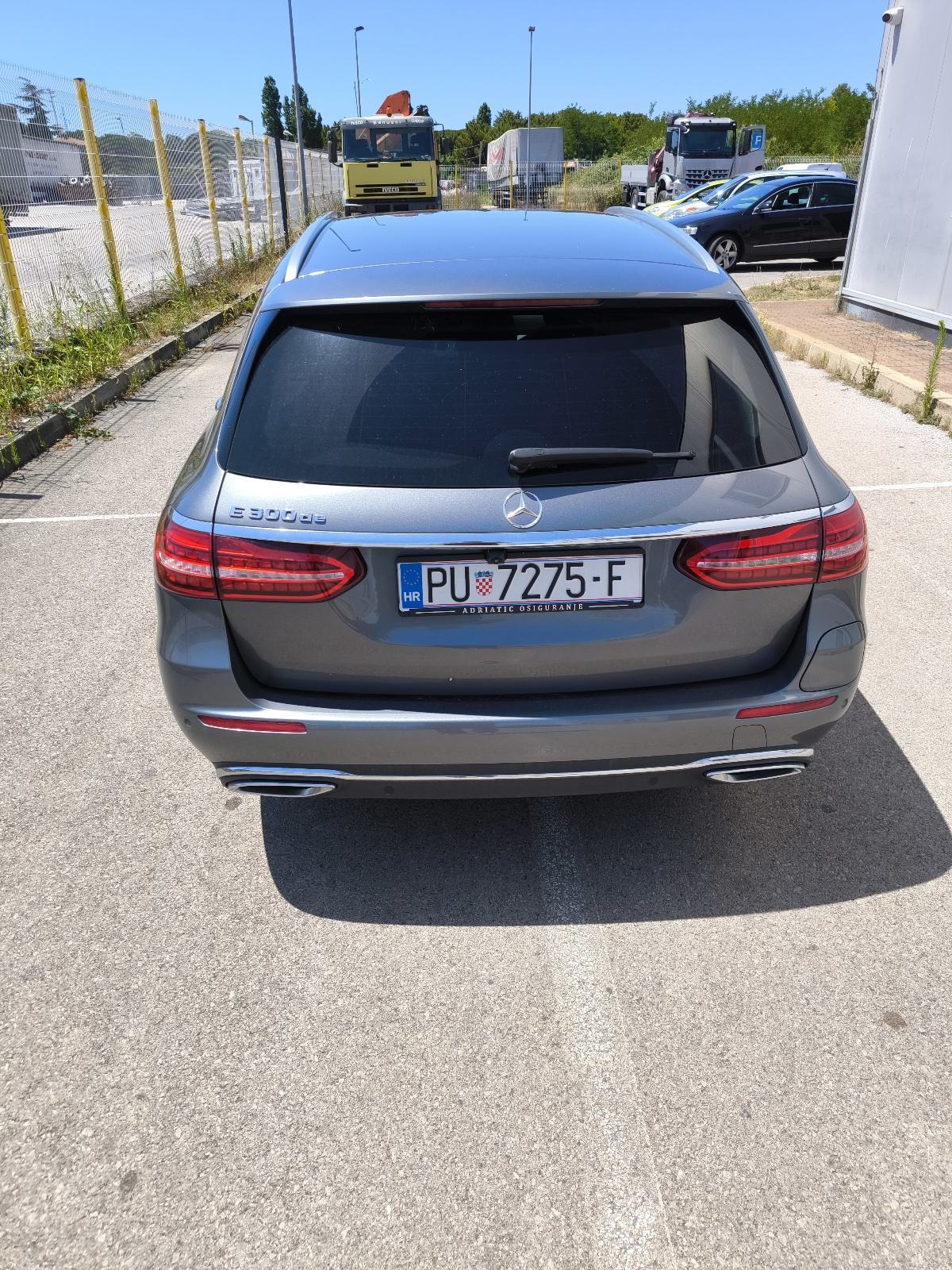 Mercedes-Benz E-klasa E-Hybrid automatik, pogled izvana - slika 5