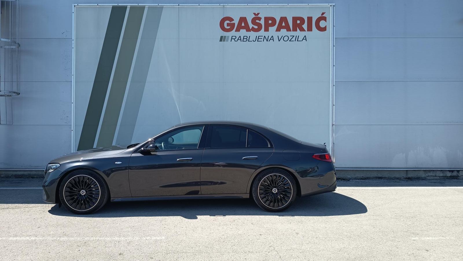 Mercedes-Benz E-klasa E 300 e AMG, pogled izvana - slika 5