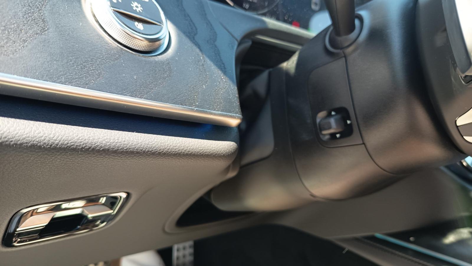 Mercedes-Benz E-klasa E 300 e AMG, fotografija 16