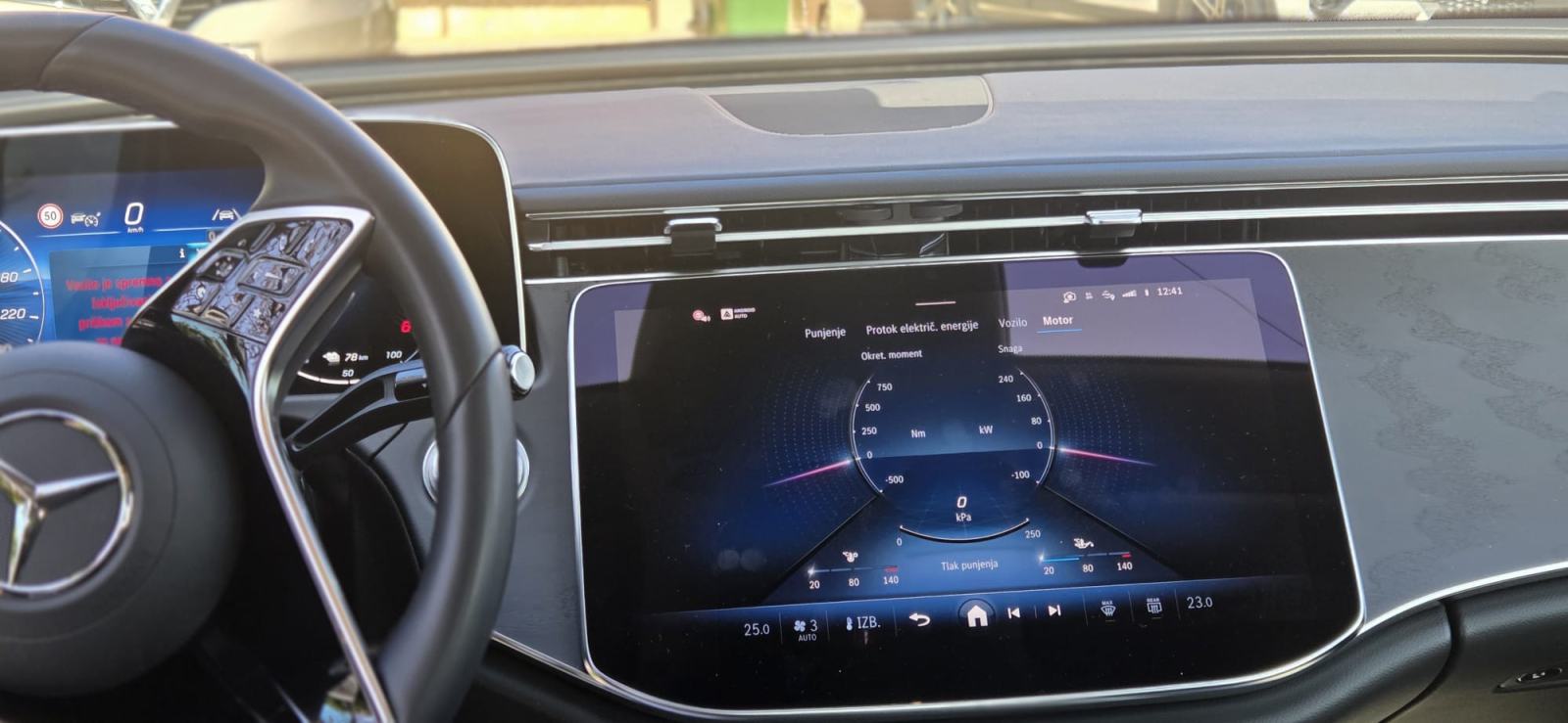 Mercedes E 300de AVANTGARDE ADVANCED PLUS 2024. – 20.000 km – PRILIKA, fotografija 12