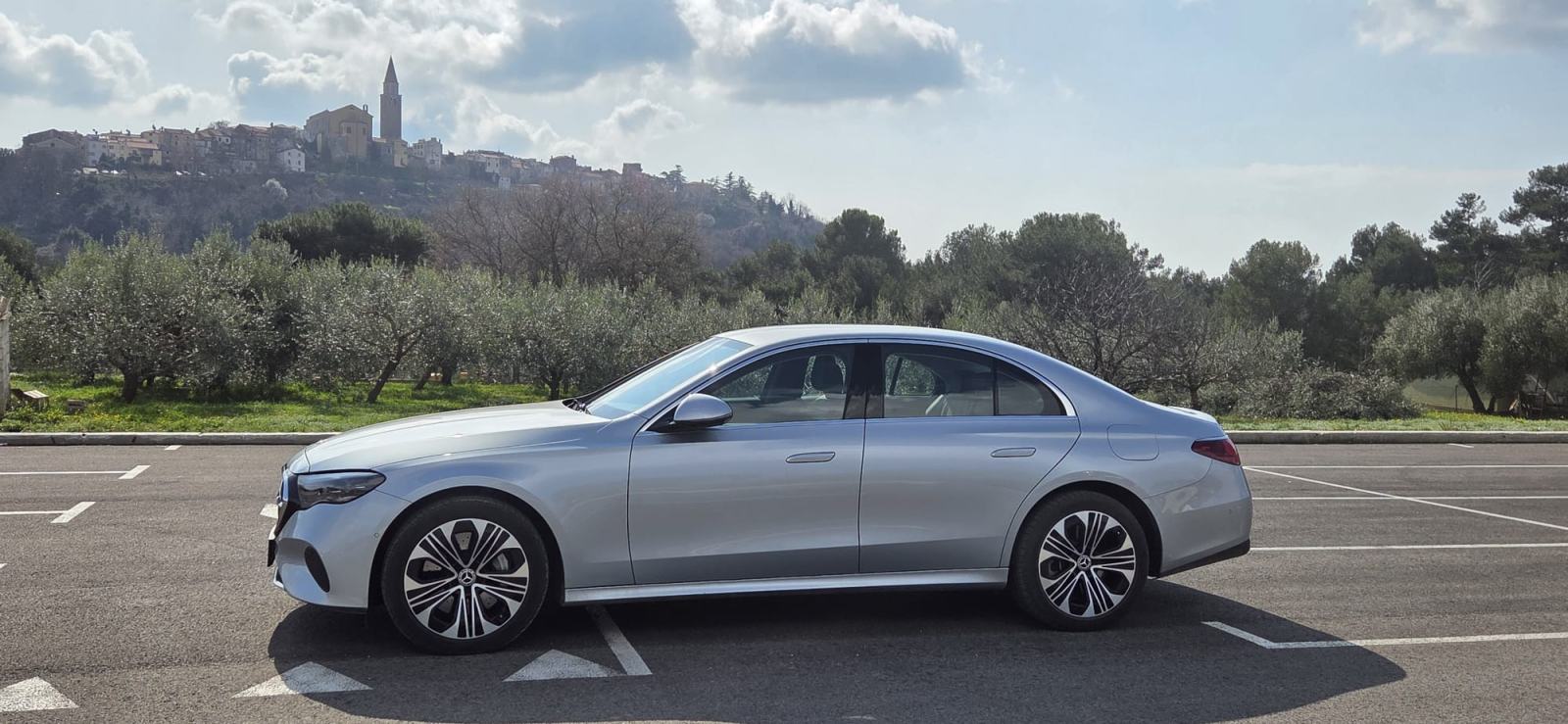 Mercedes E 300de AVANTGARDE ADVANCED PLUS 2024. – 20.000 km – PRILIKA, pogled izvana - slika 1