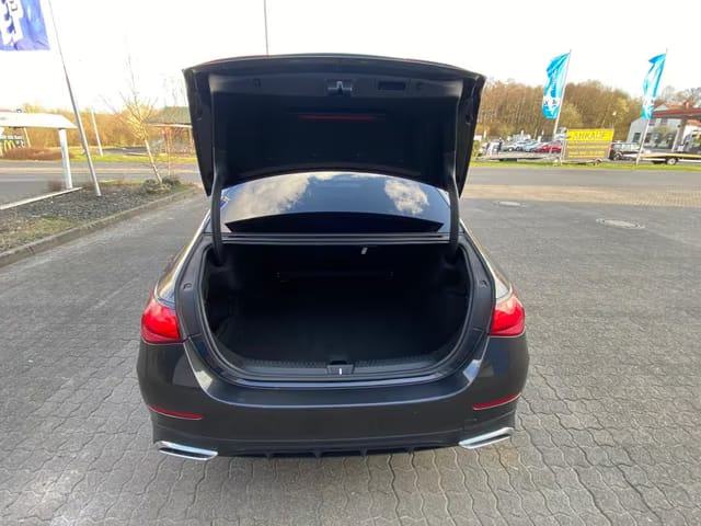 Mercedes-Benz E-klasa E220d AMG, fotografija 9