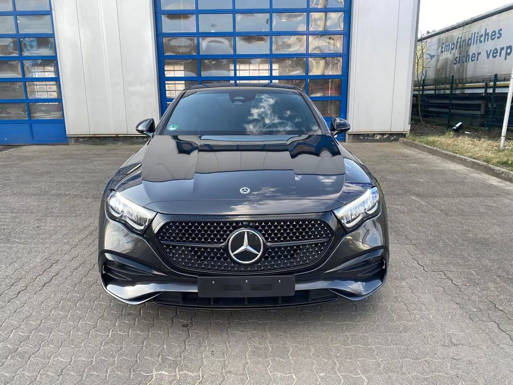 Mercedes-Benz E-klasa E220d AMG, fotografija 2