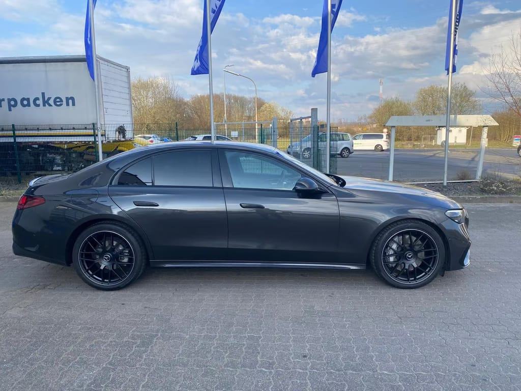 Mercedes-Benz E-klasa E220d AMG, fotografija 7